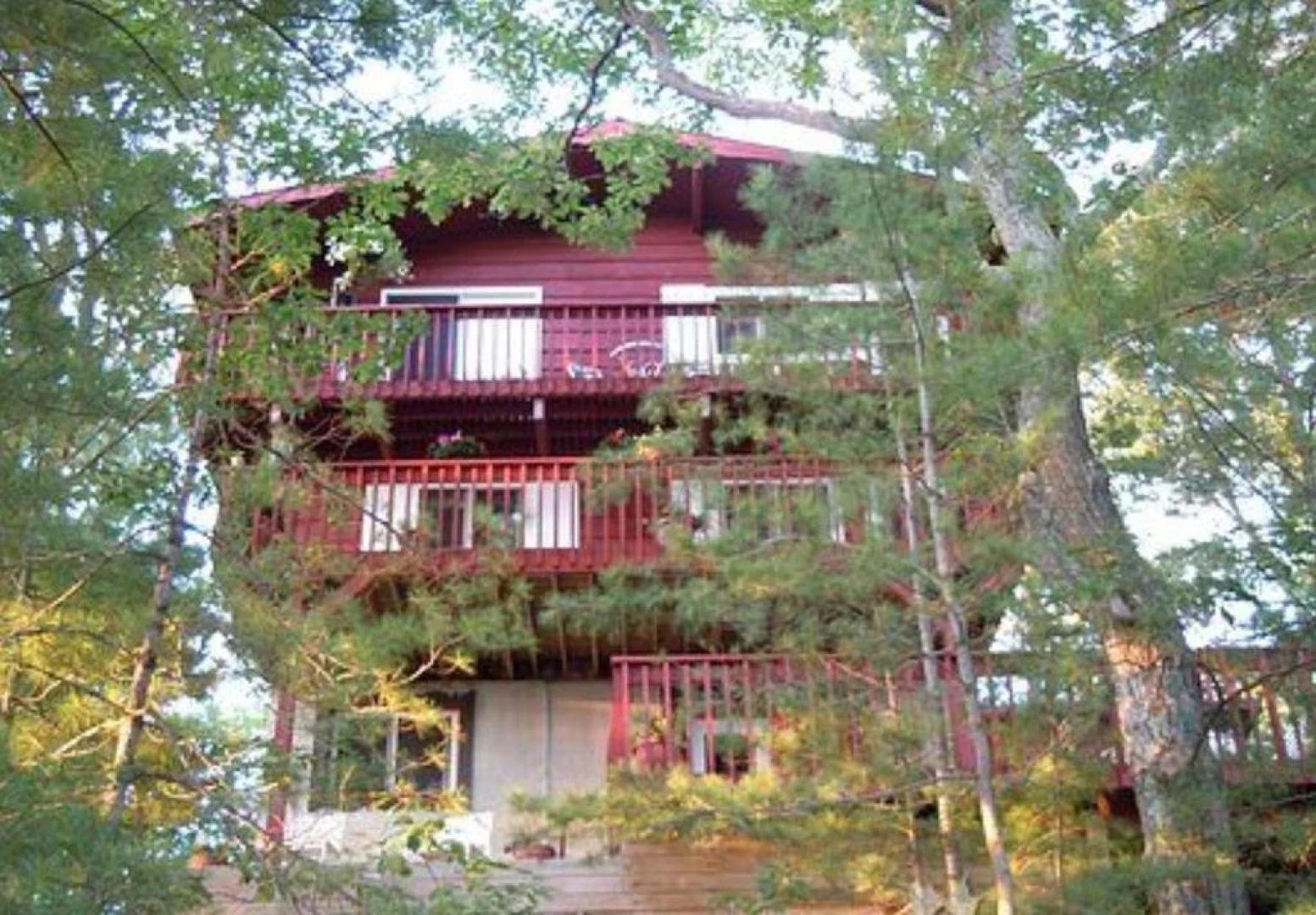 Tree Tops Bed & Breakfast