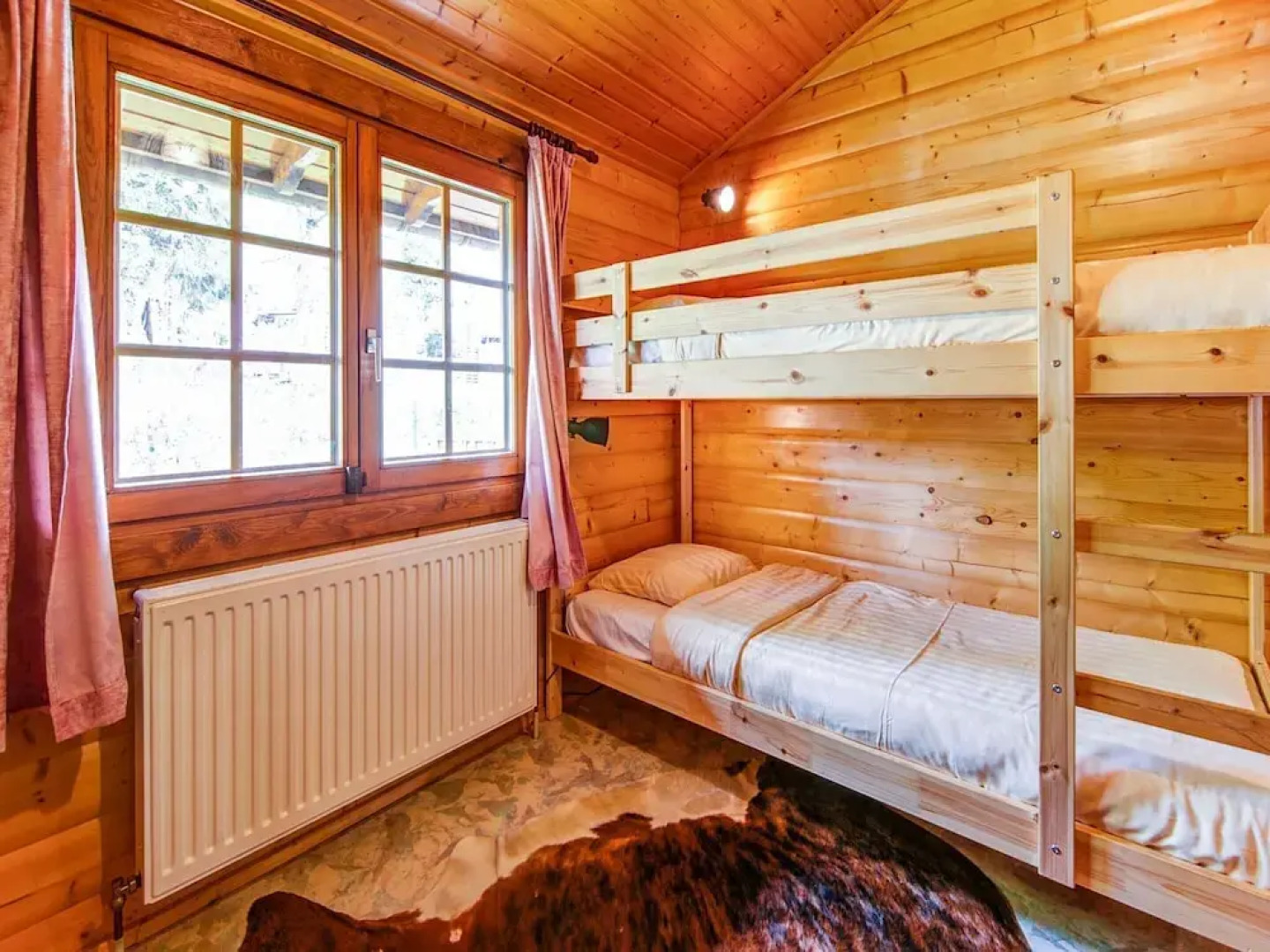 Vintage Chalet in Sougné-Remouchamps near Ardennes Forest