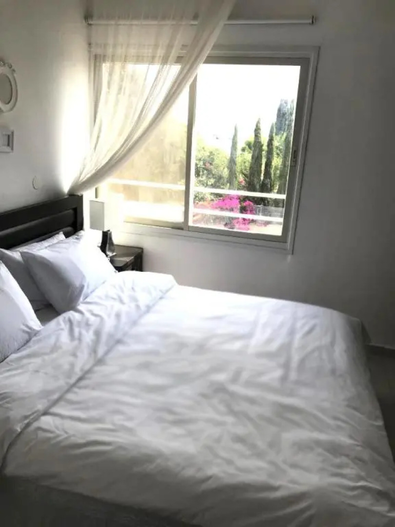 3 Rooms + Parking Hameyasdim 36