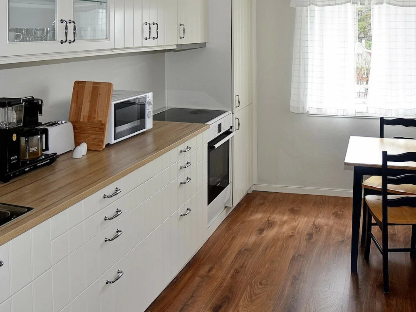 6 Person Holiday Home in Bakkasund