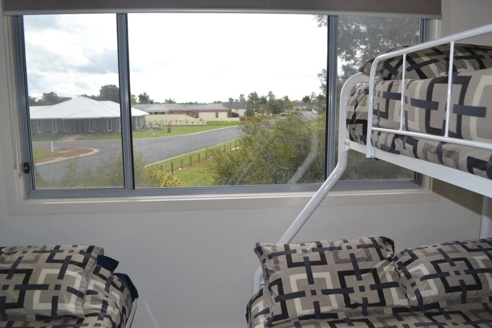 Waterview- Stoneleigh at Yarra