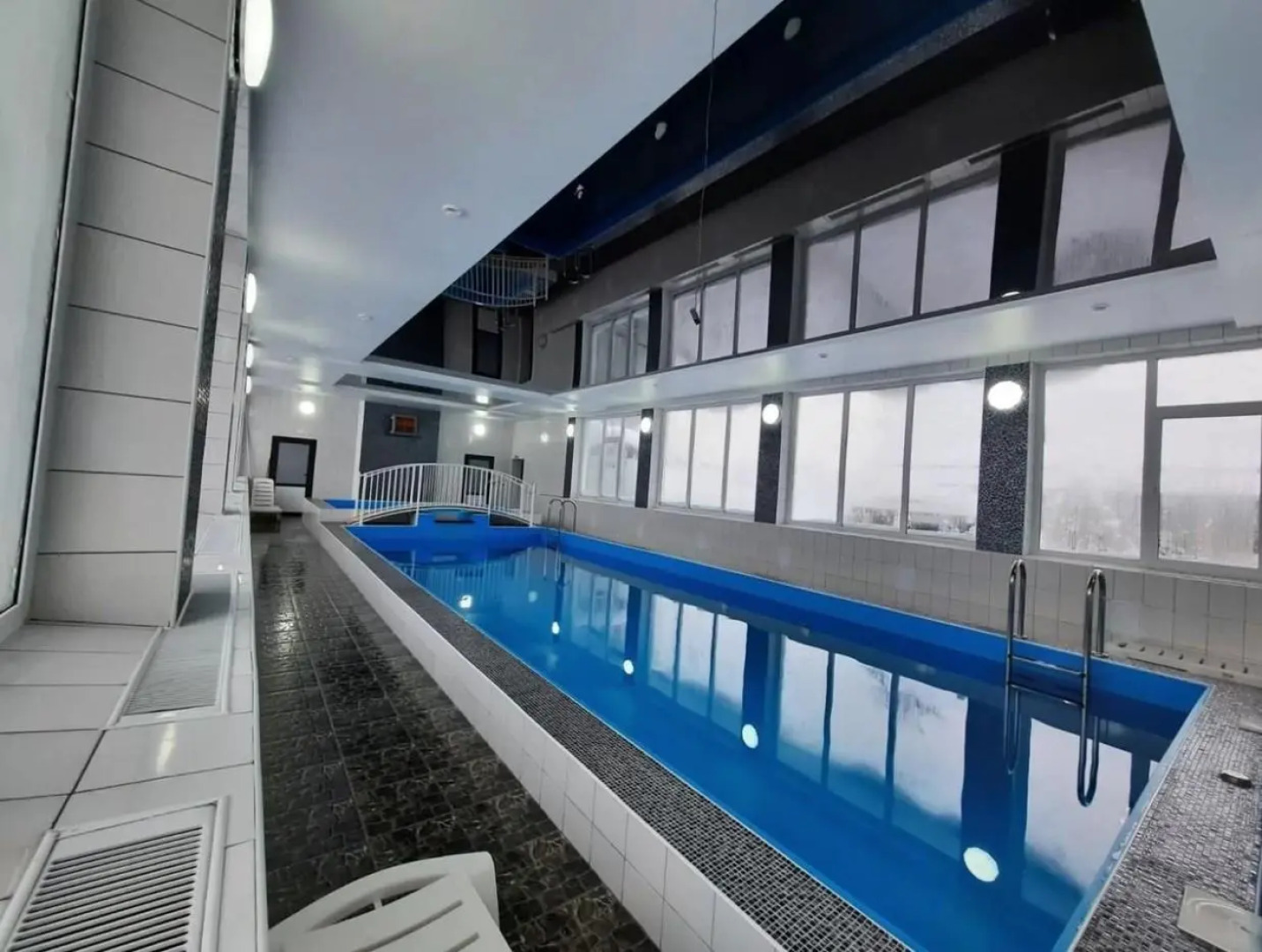 Белая карета