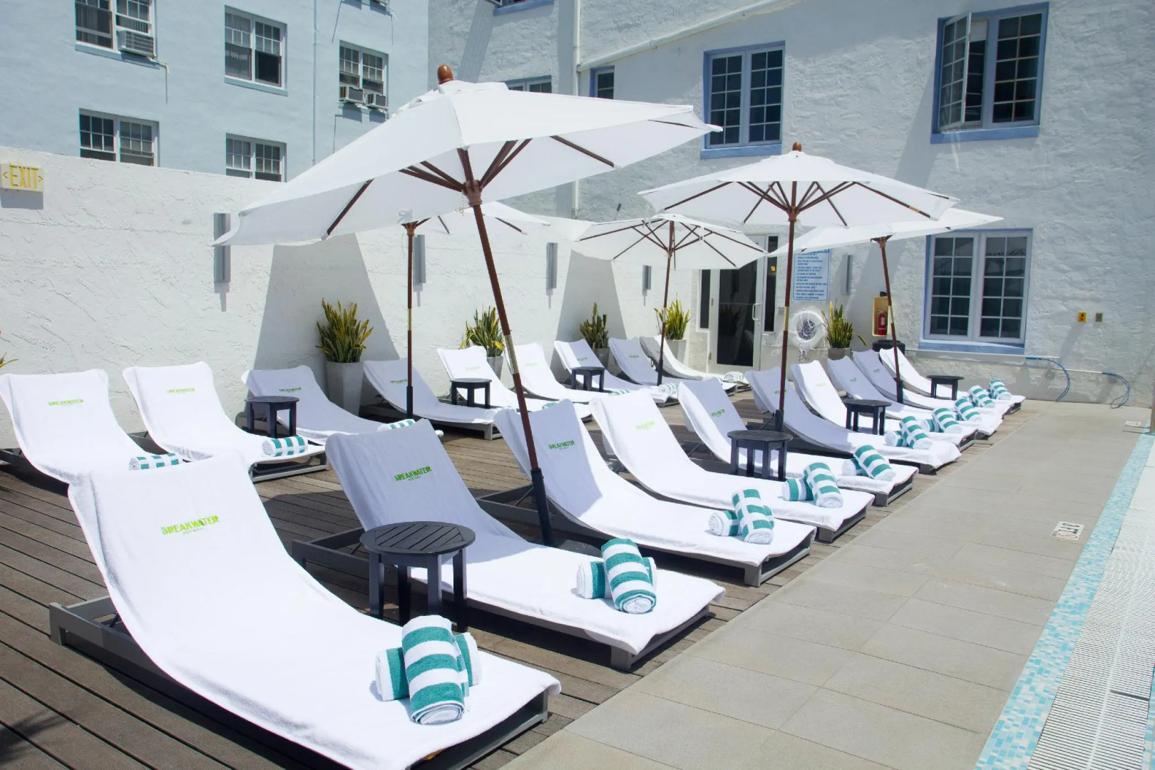 Hotel Breakwater South Beach