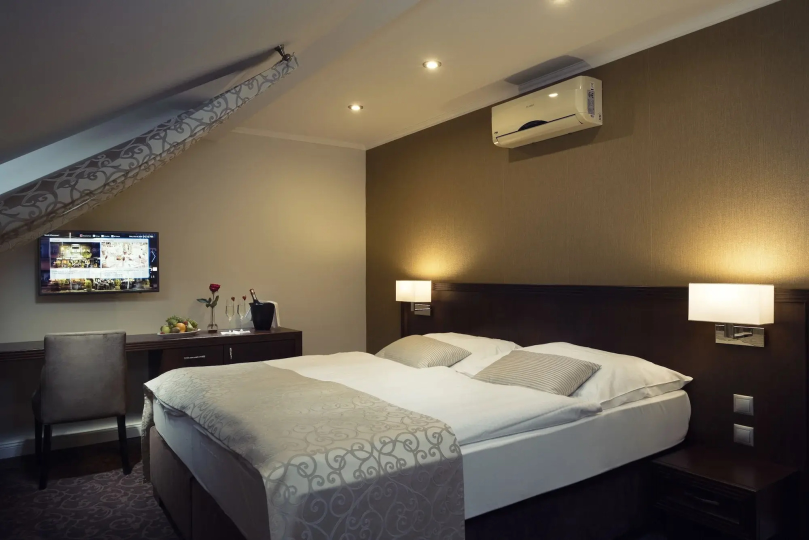 Hotel Ambassador