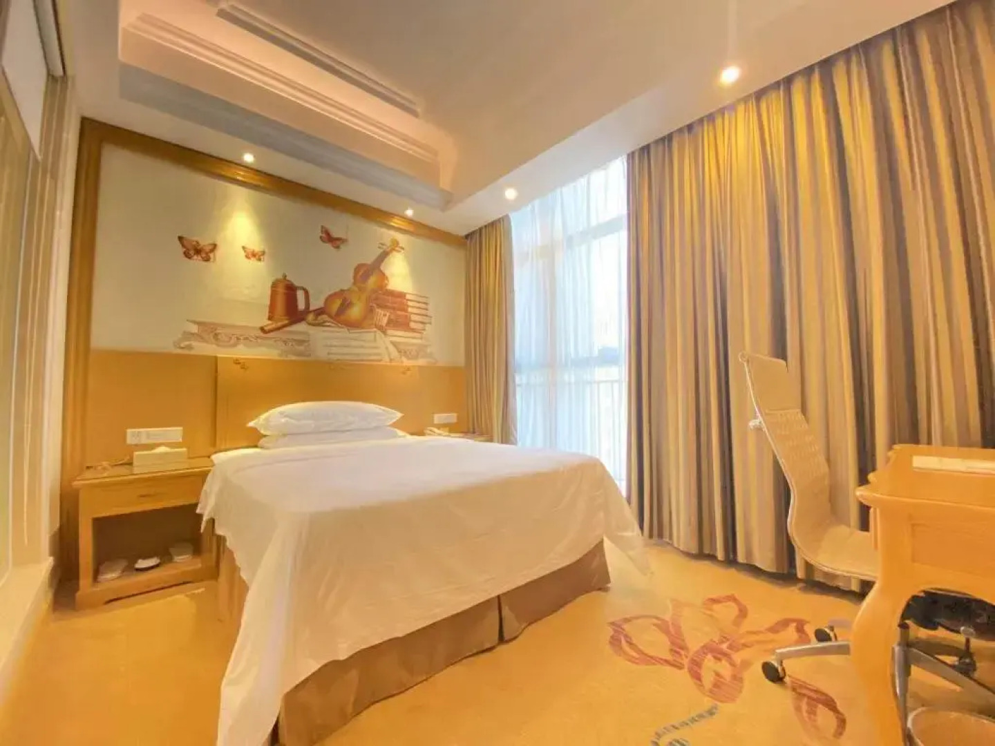 Vienna International Hotel Zhongshan Torch Center