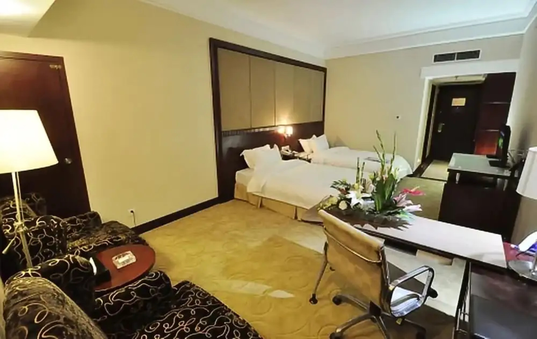Gaoxiong Hotel