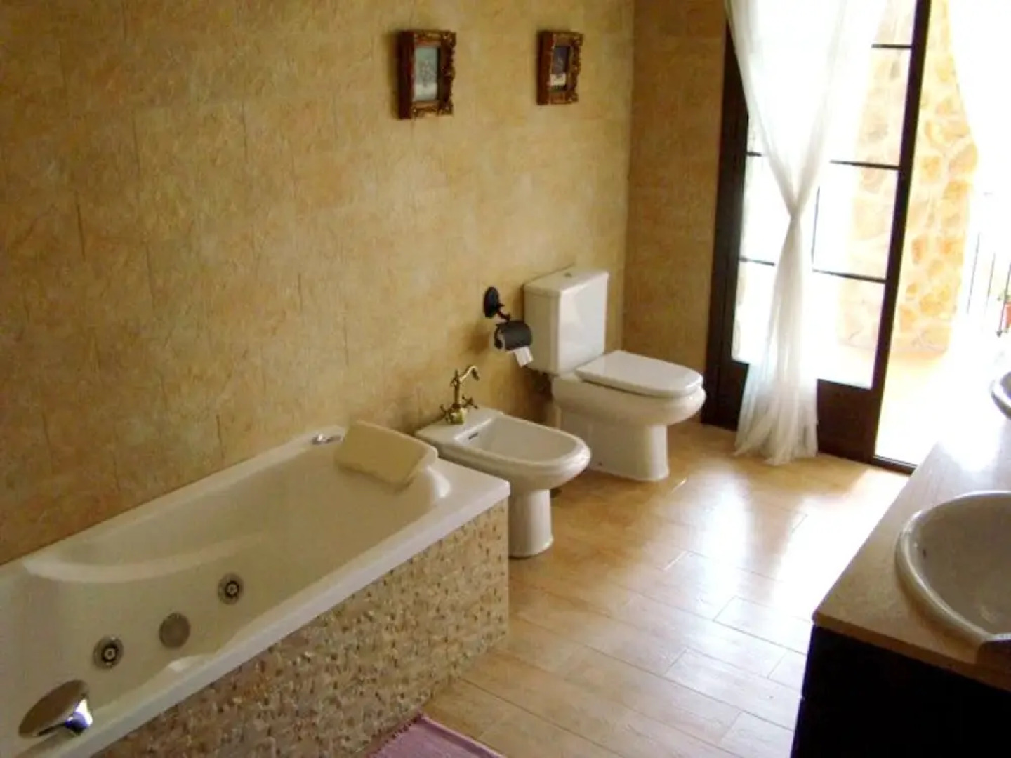 House With 3 Bedrooms in Cordobilla, With Wonderful Lake View, Private Pool, Enclosed Garden