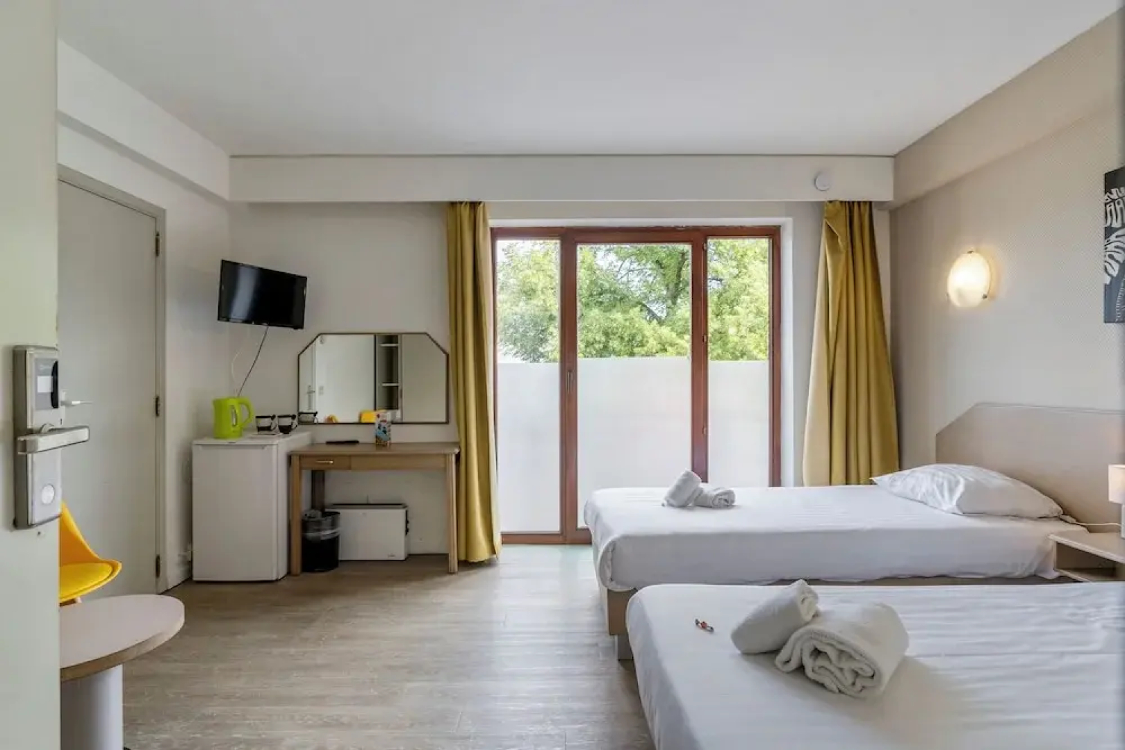 Room in Apartment - Sleep & Go Brussels South - Comfort Studio - Twin