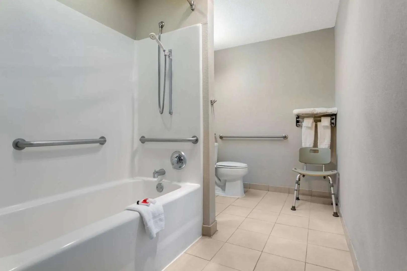 Microtel Inn & Suites by Wyndham Philadelphia Airport