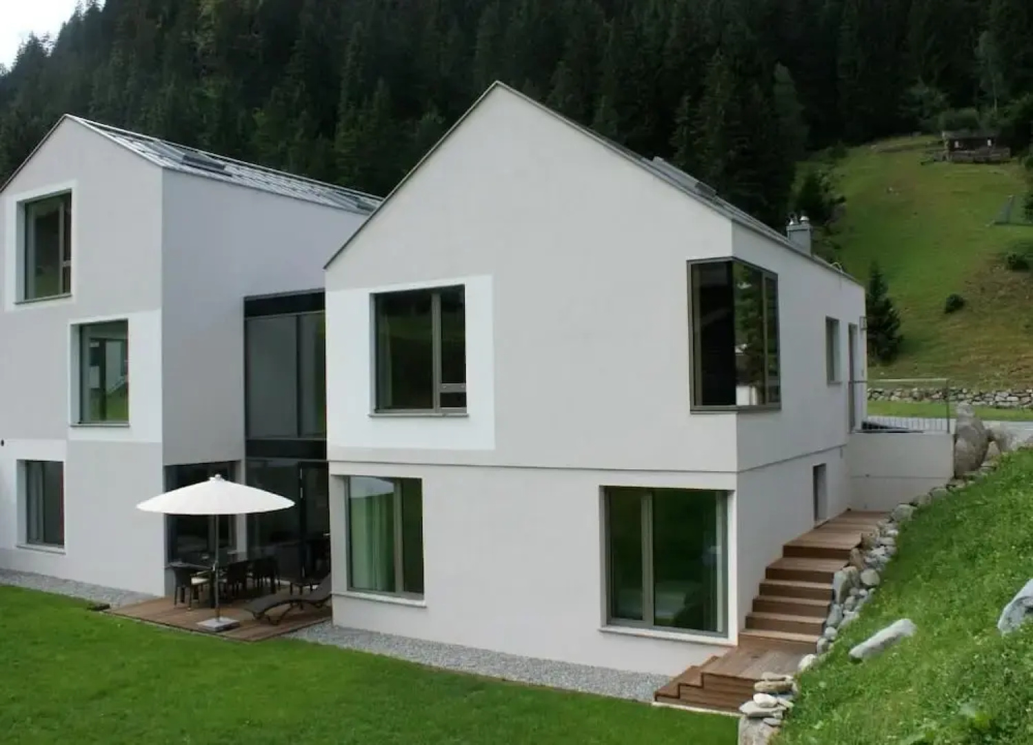 Apart Laudinella