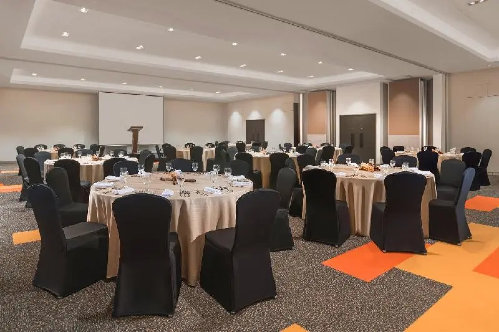 Parkinn by Radisson Iloilo