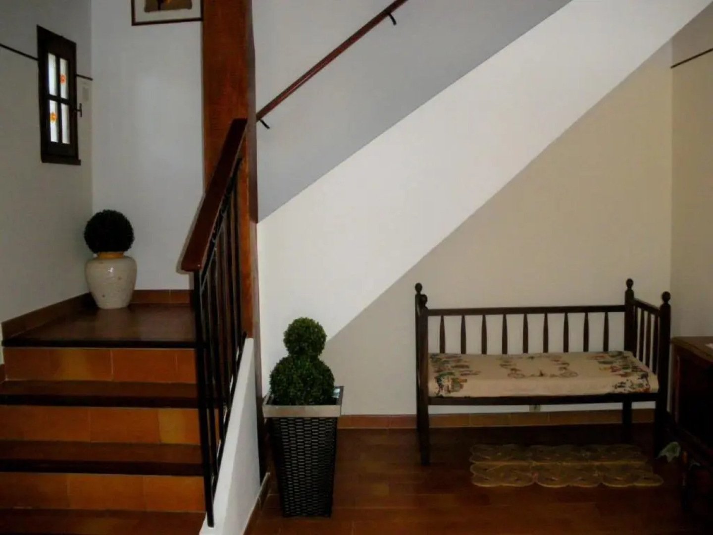 Agréable Maison de Vacances avec Piscine Privée, située en Campagne du village de Cabrières d'Avignon au cœur du Luberon, 6 personnes, LS2-2 OULIVE