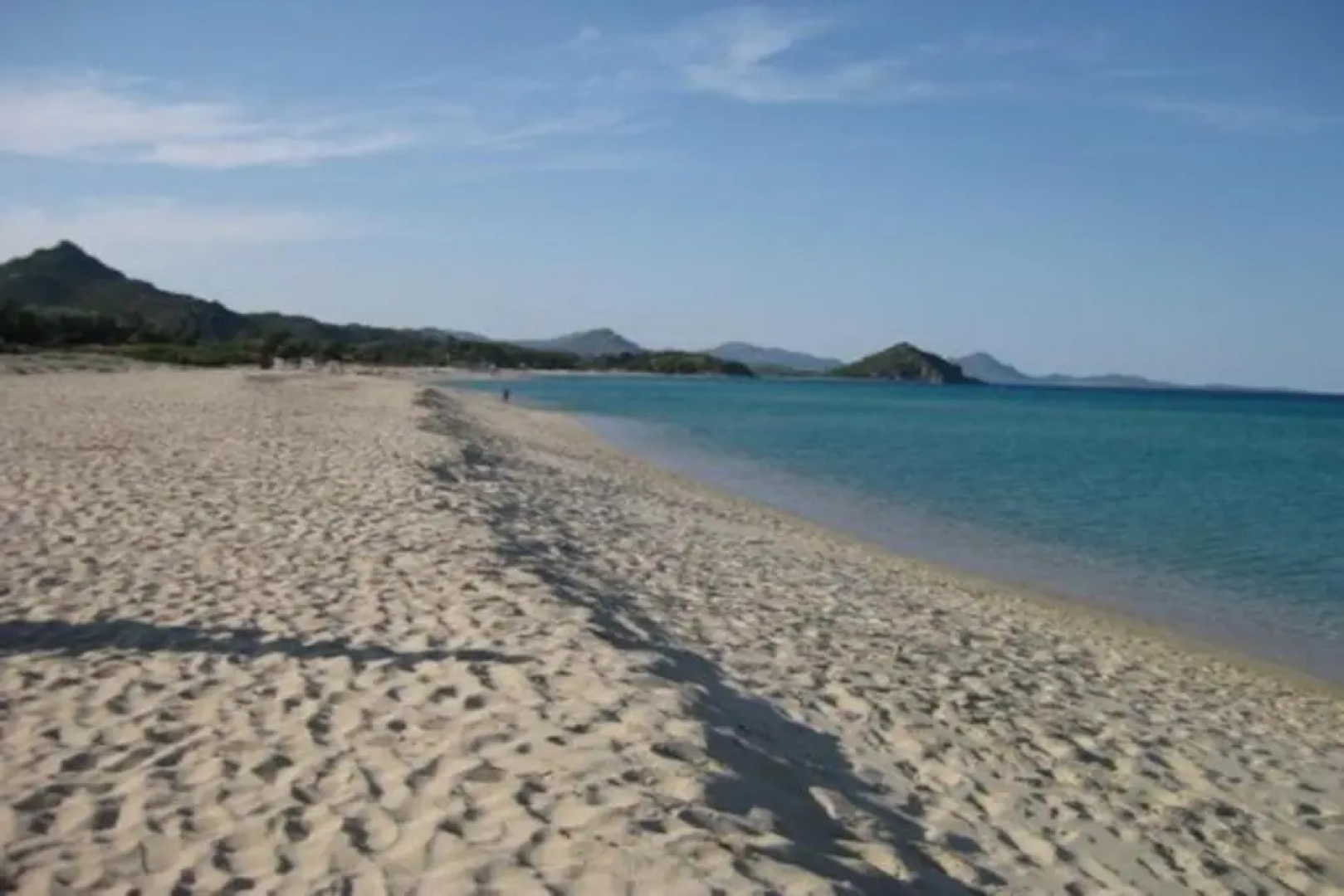 Casa a 300mt.dal mare CalaSinzias, 6 letti, AC, Pets welcome, Wi-Fi free