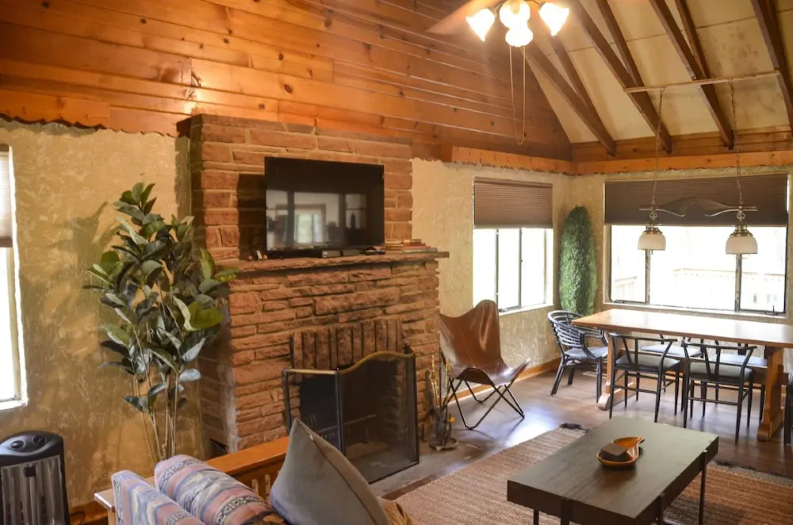 The Woolly Bugger Inn