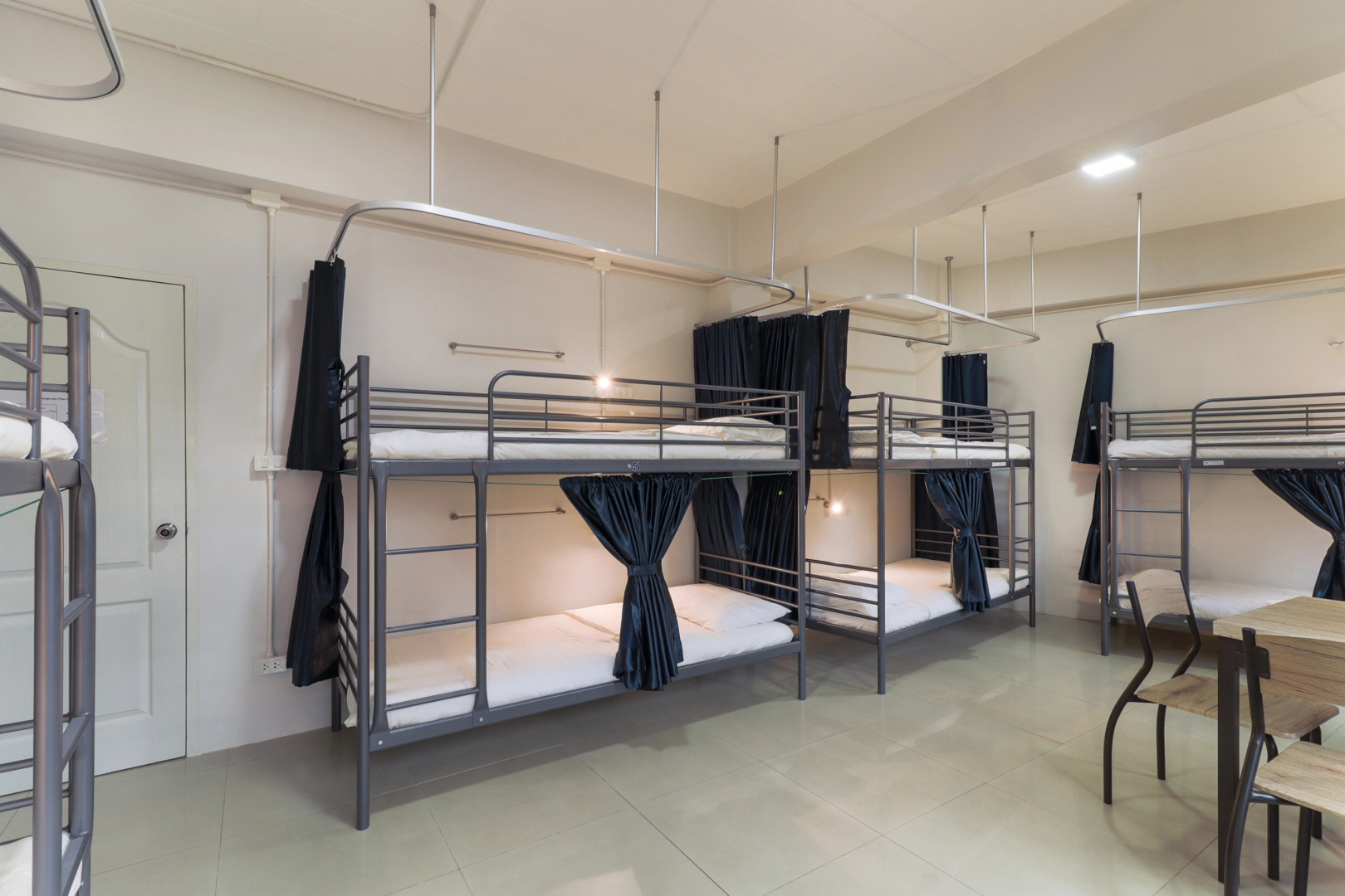 Chiangmai Gate Capsule Hostel