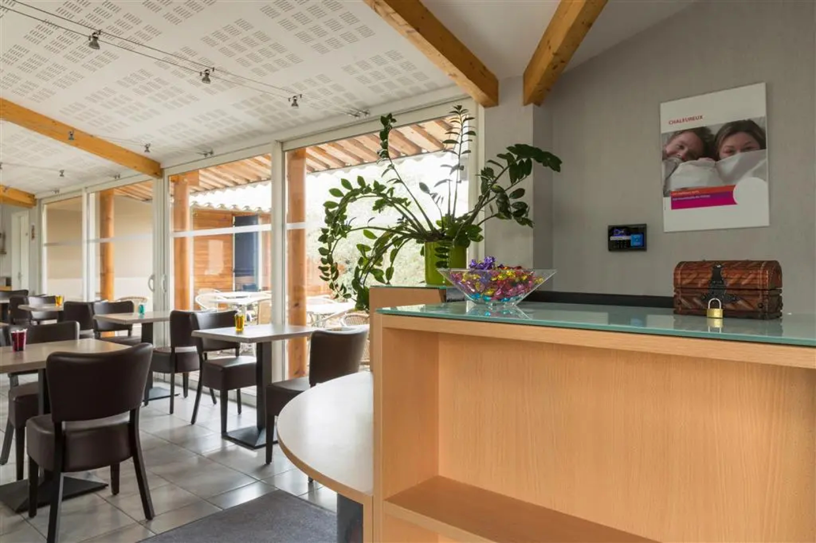The Originals City, Hôtel Albizia