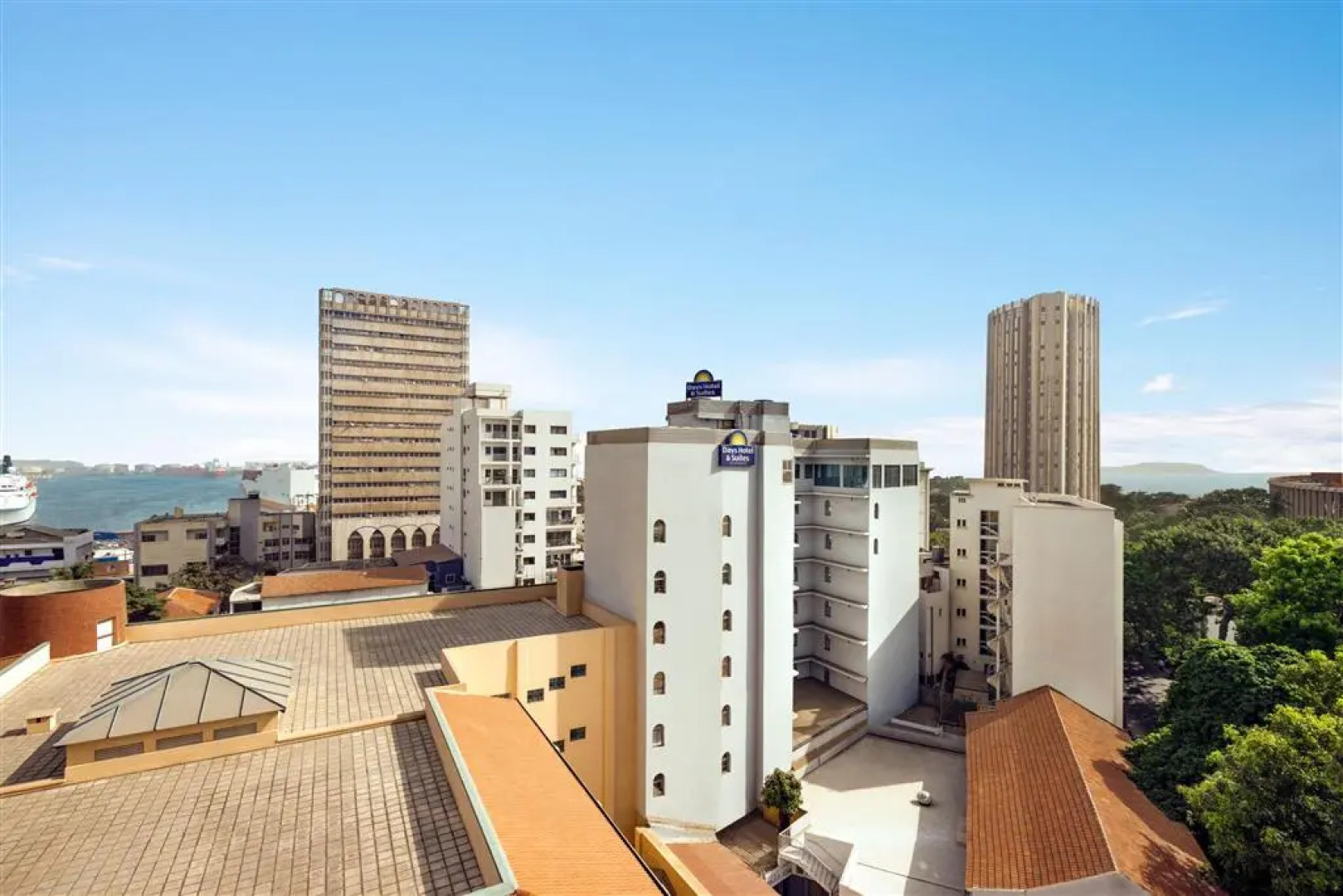 Days Hotel and Suites Dakar