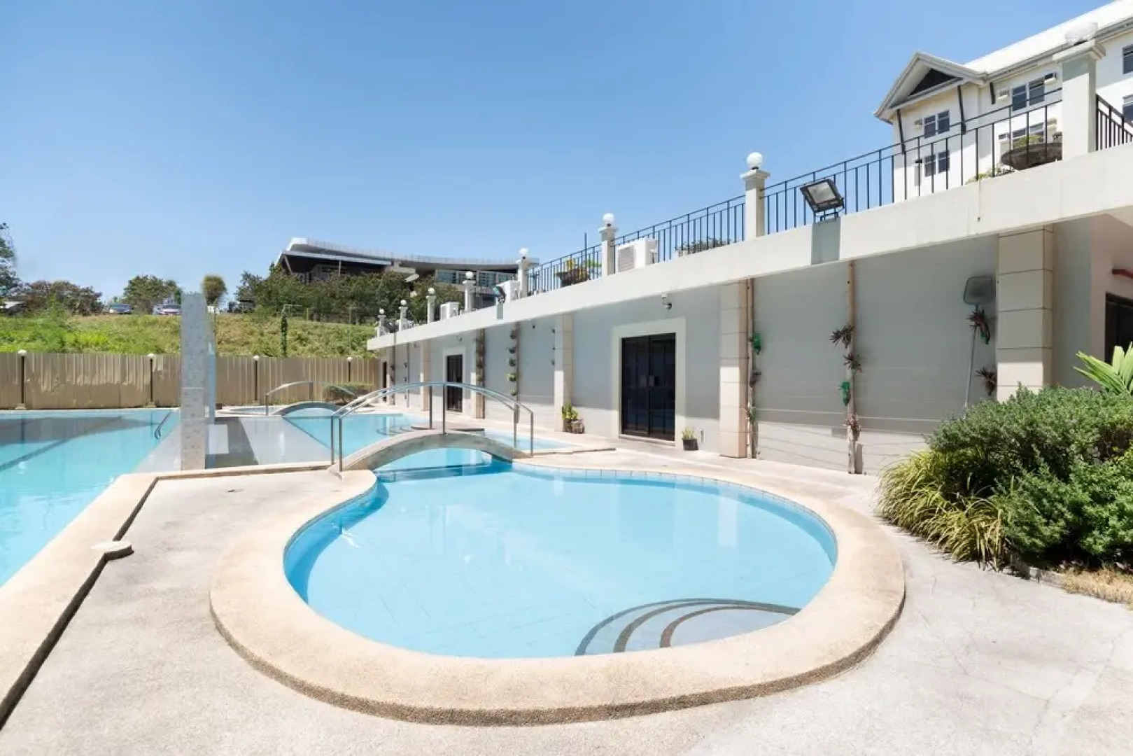 Oyo 148 Gbs Properties Centropolis