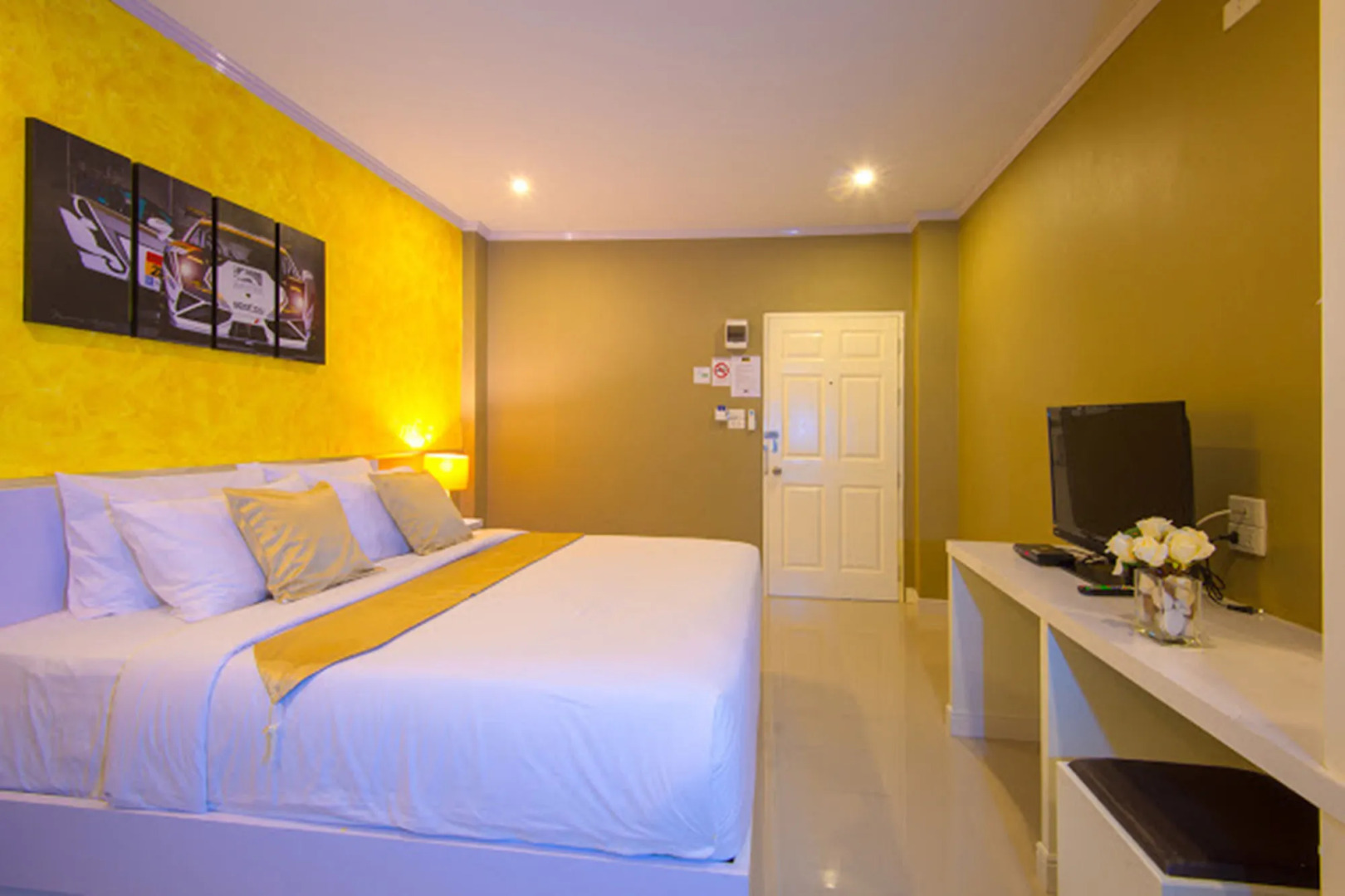 The S Hotel