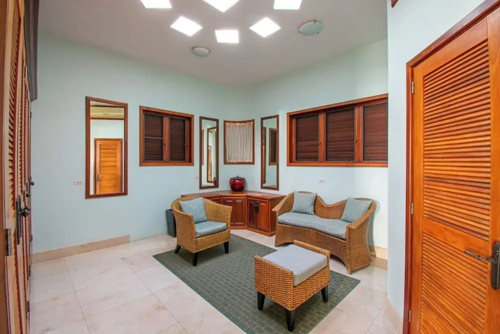 Sheriva Luxury Villas and Suites