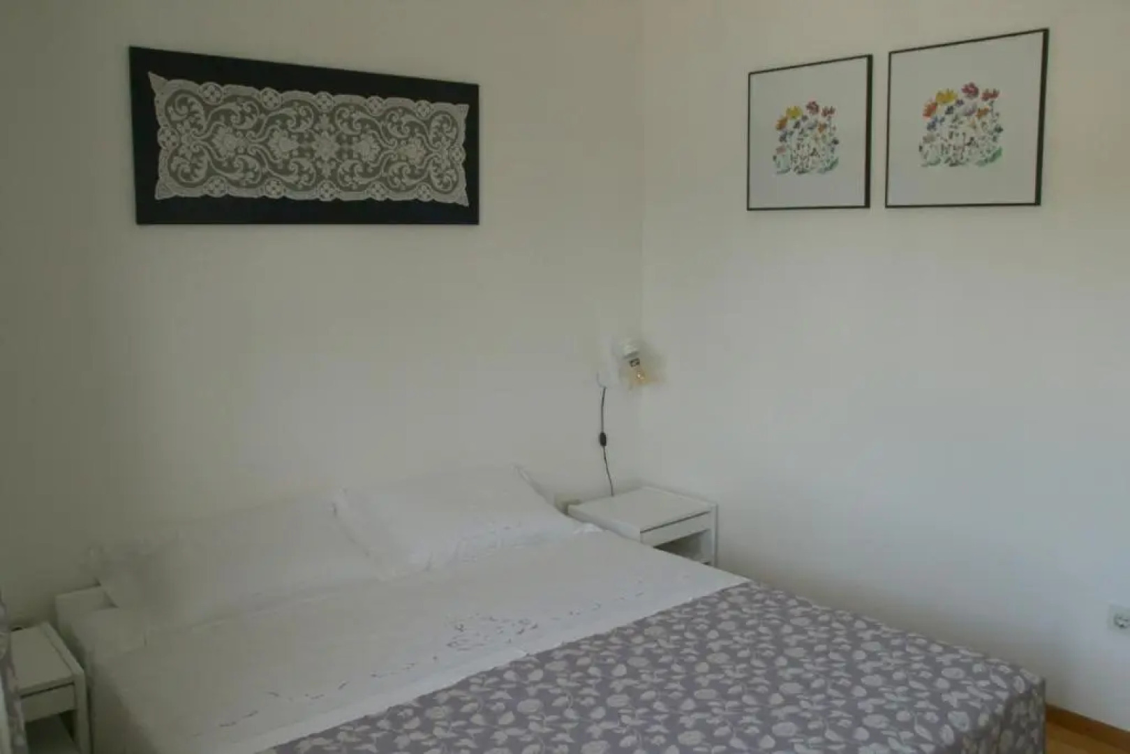 Apartments Robert - 5m from sea