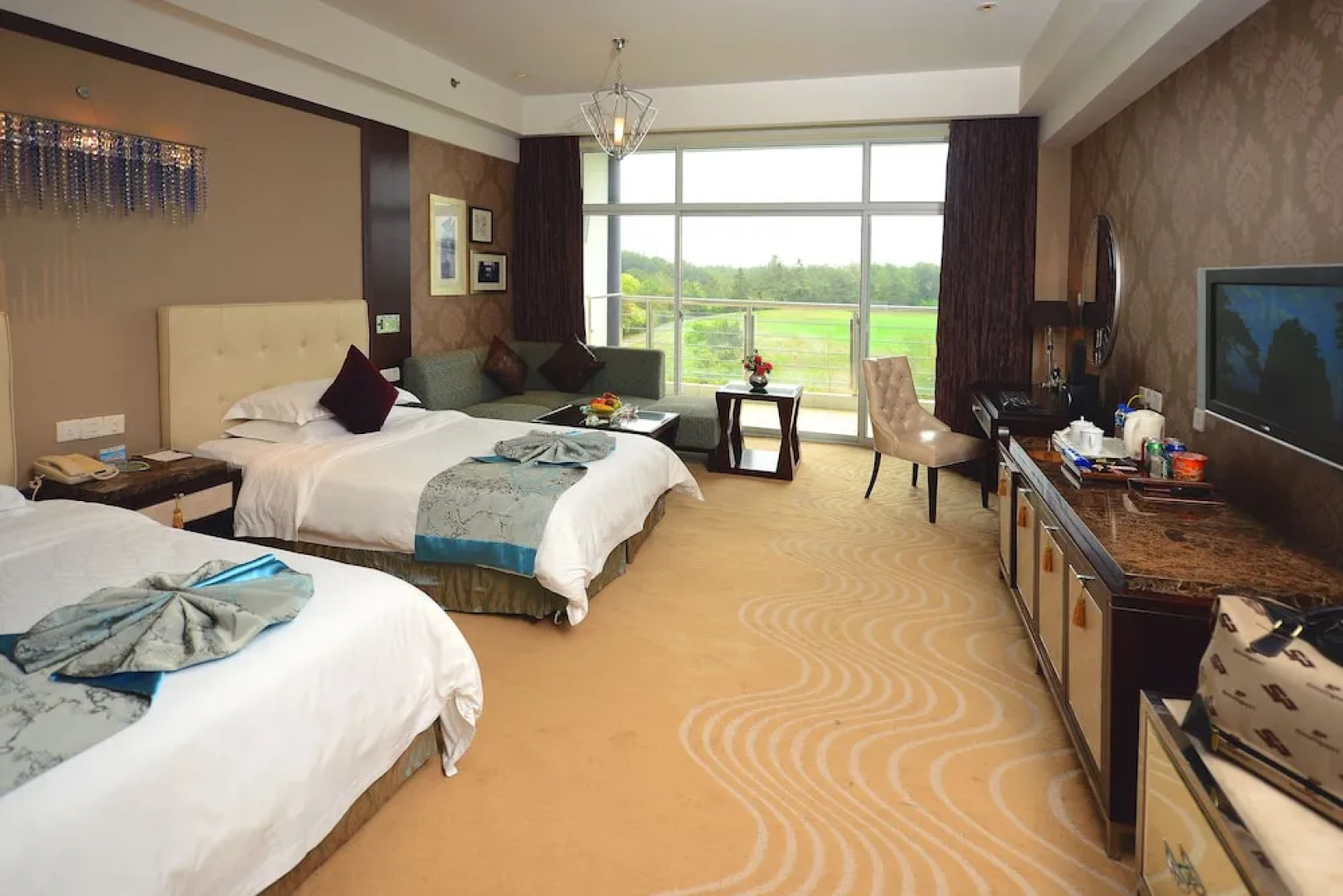 Huangshan Golf Hotel