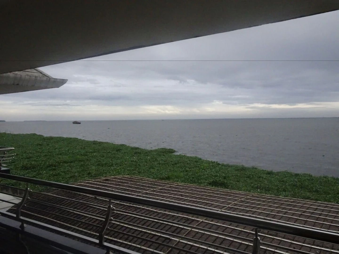 The Lake Paradise Guest House