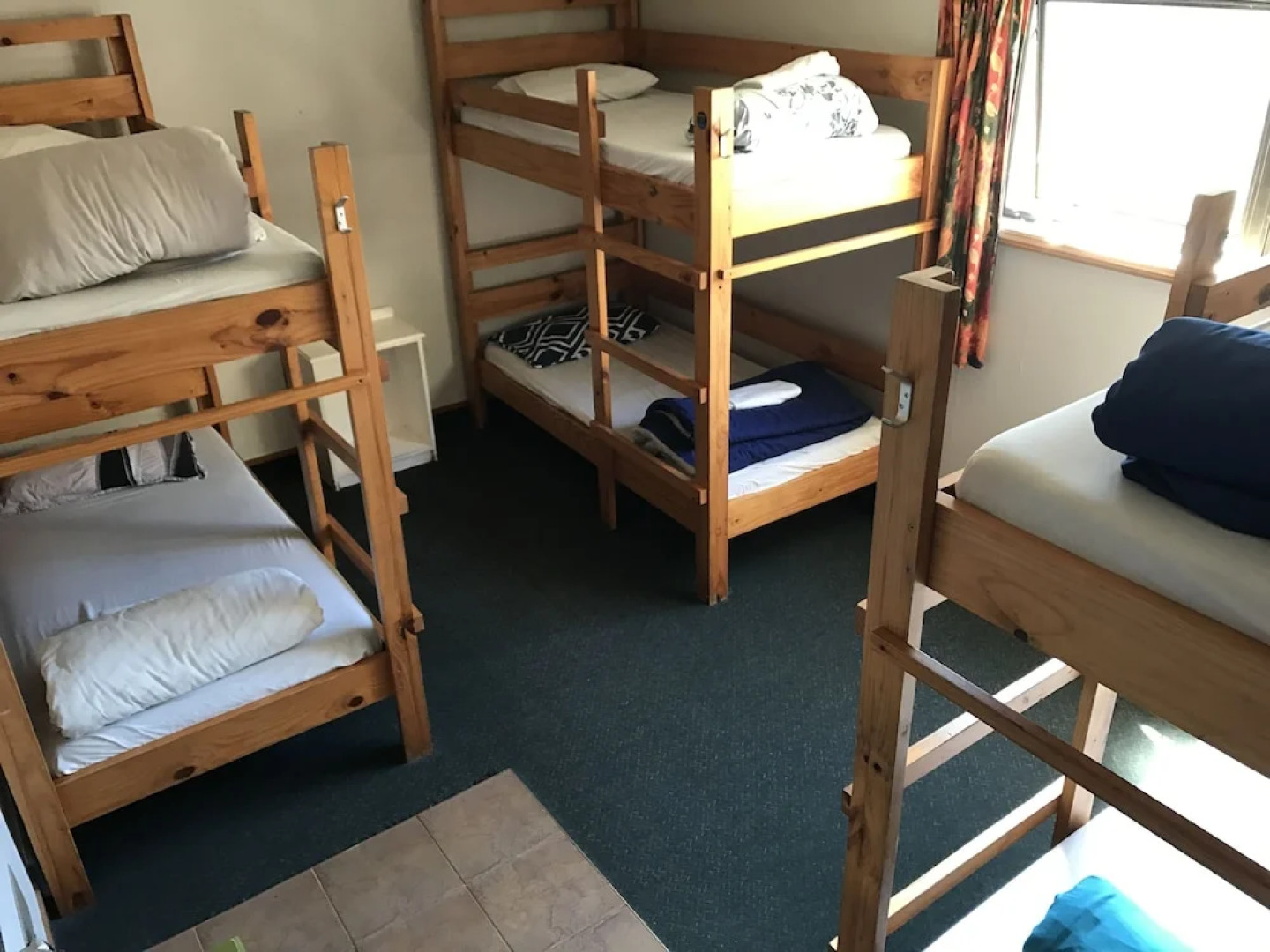 Rainbow Lodge - Hostel