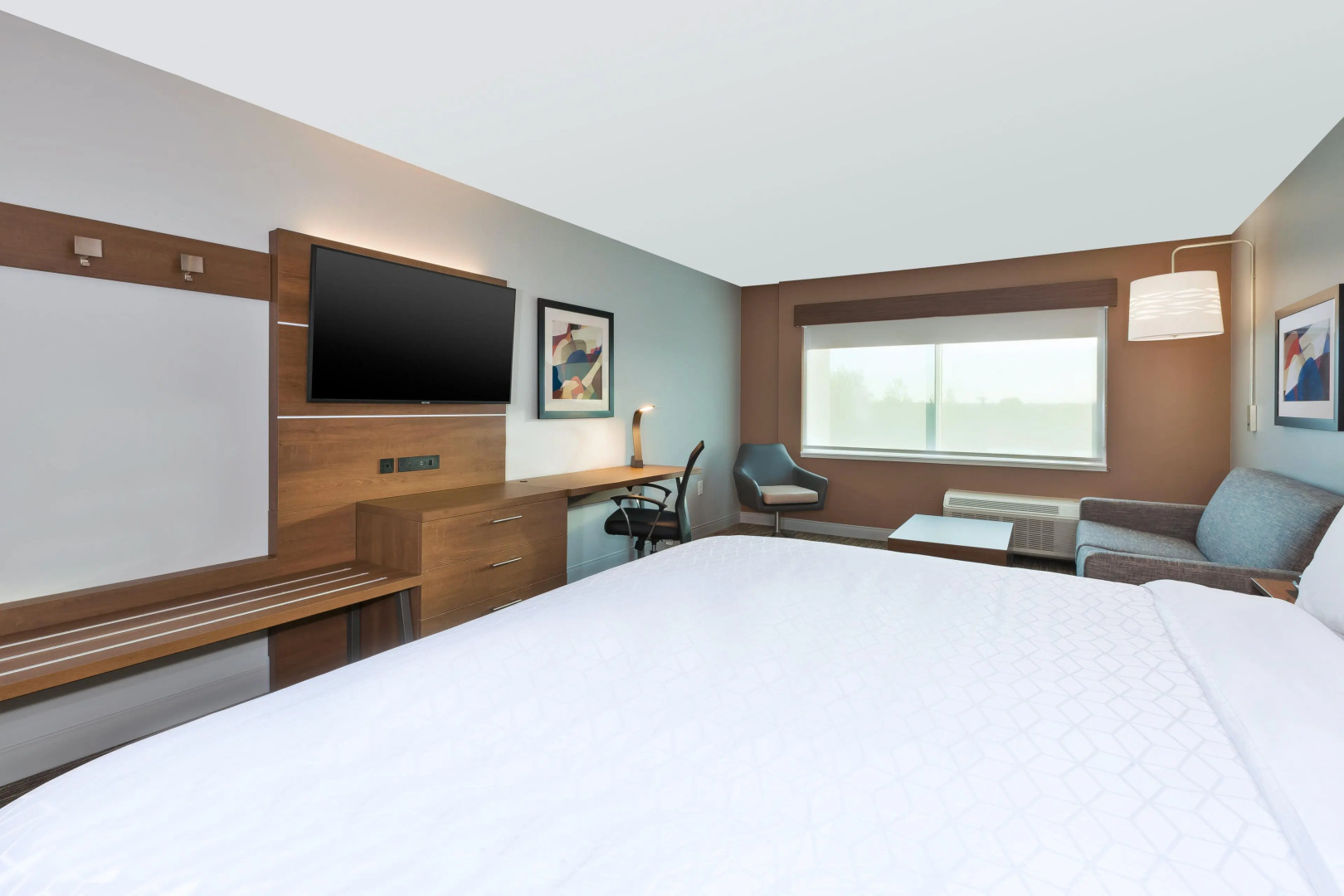 Holiday Inn Express & Suites Cedar Springs – Grand Rapids N by IHG