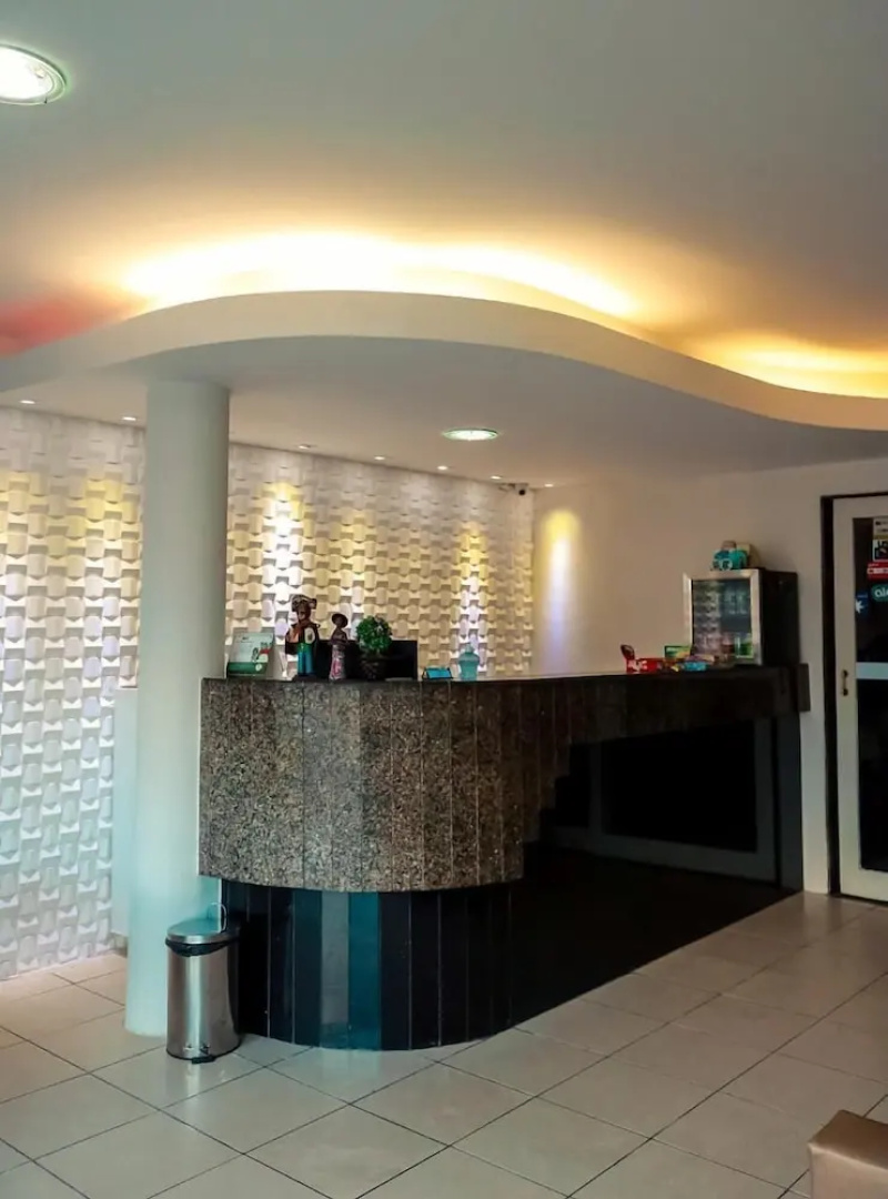 Center Plaza Hotel
