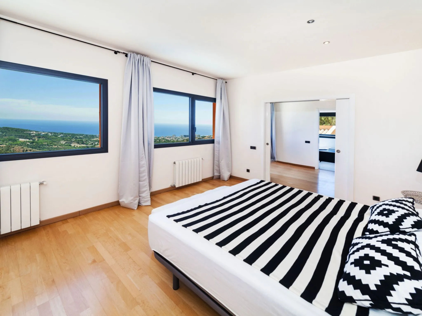Holiday Home Suites Mas Nou