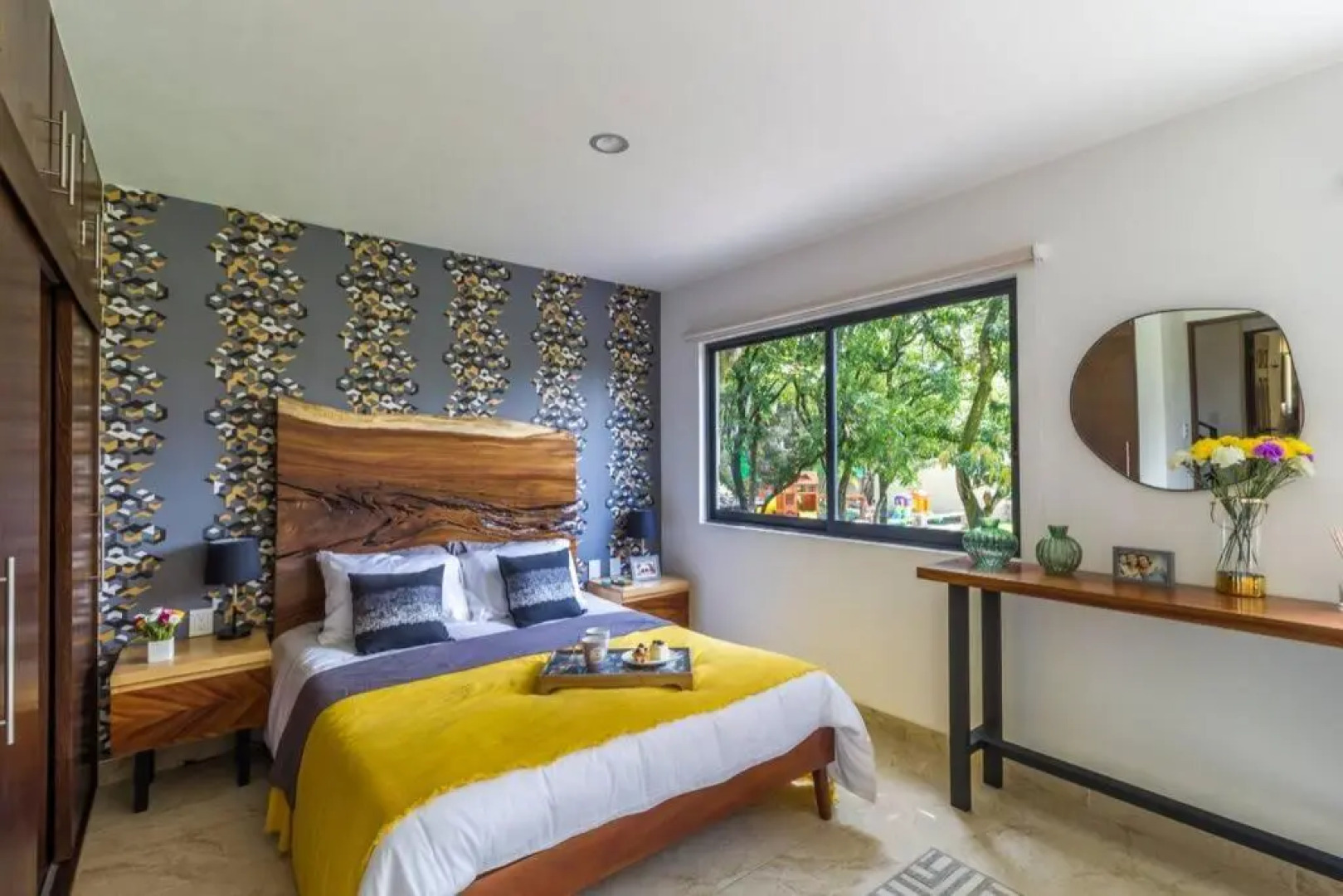 Amazing House with Jacuzzi, BBQ, Pool, Rooftop+