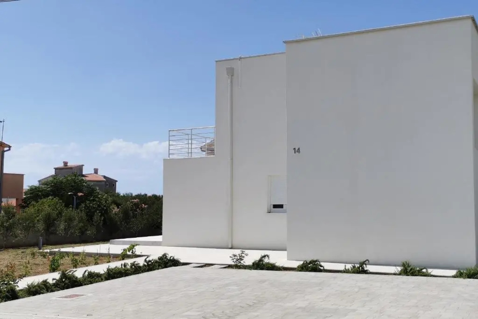 Apartments with a parking space Vrsi - Mulo, Zadar - 19047