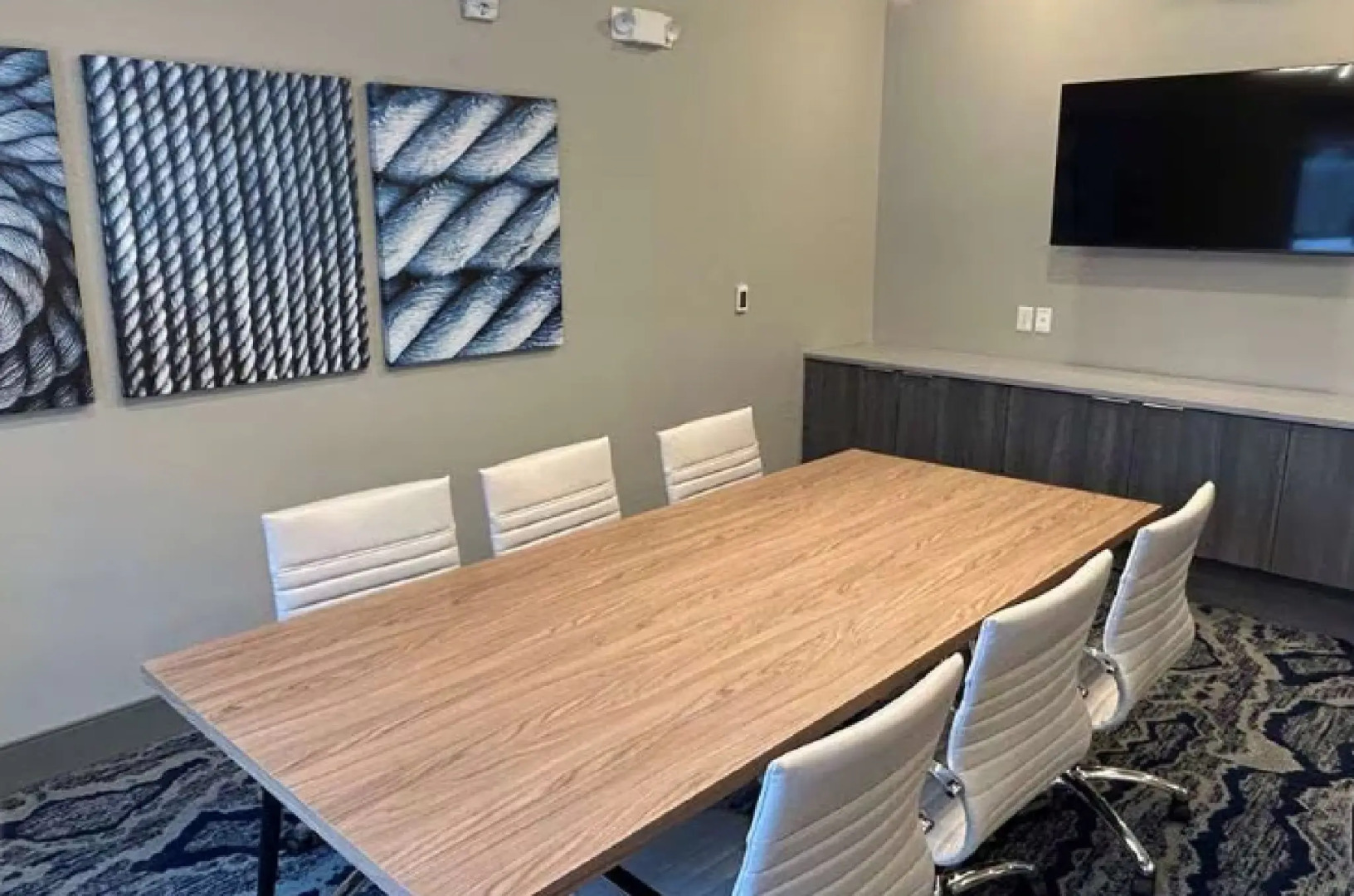 Best Western Plus Marquette Hotel & Suites