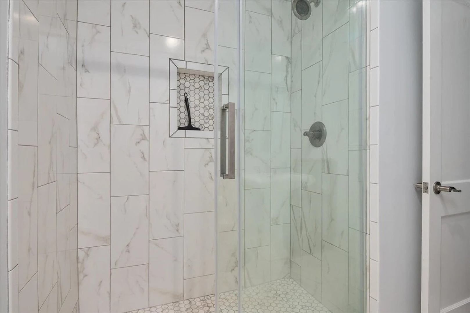 Waterfront Bliss: Ultimate Tilghman Retreat 4 Bedroom Home by RedAwning