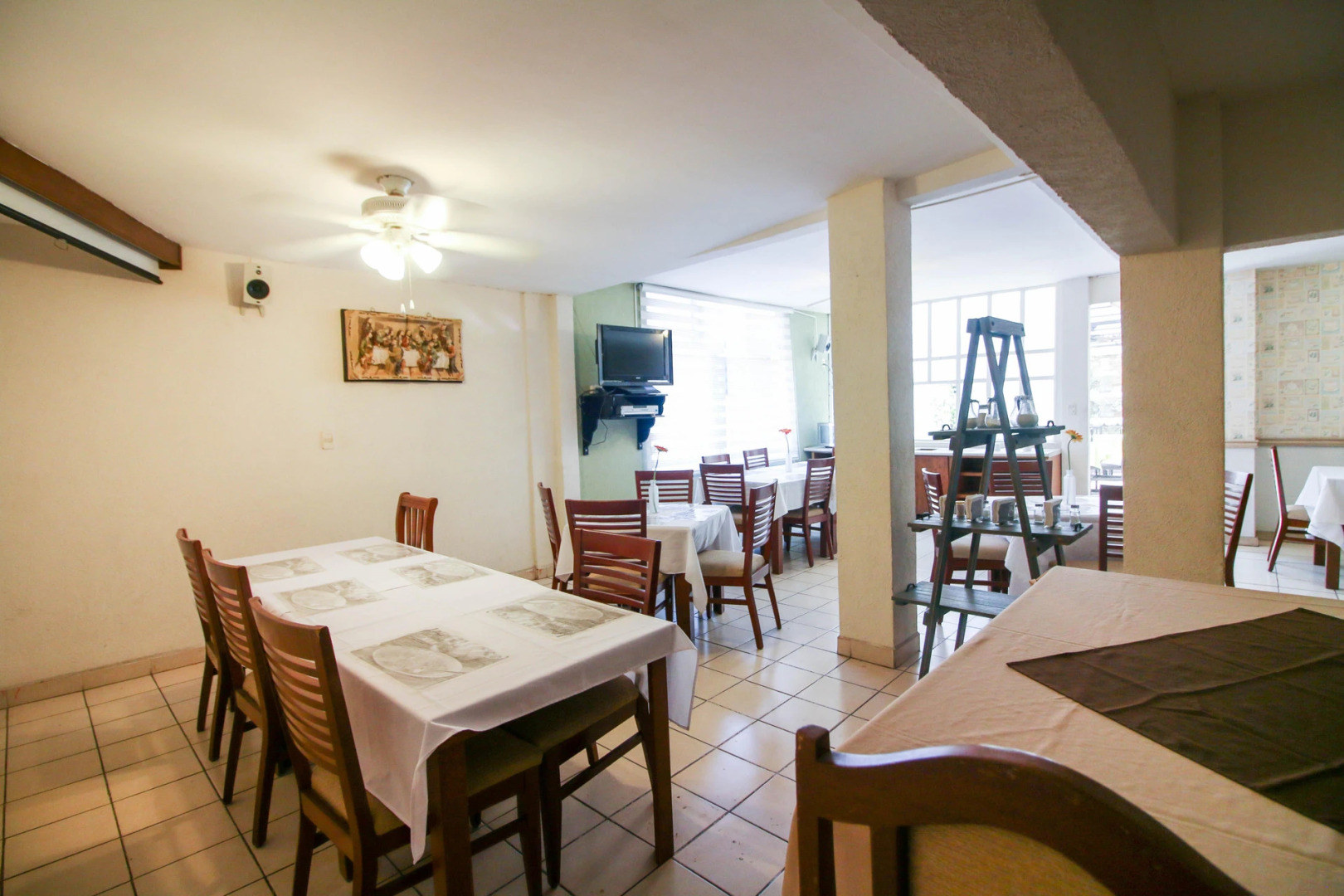 Capital O Hotel Casa Blanca