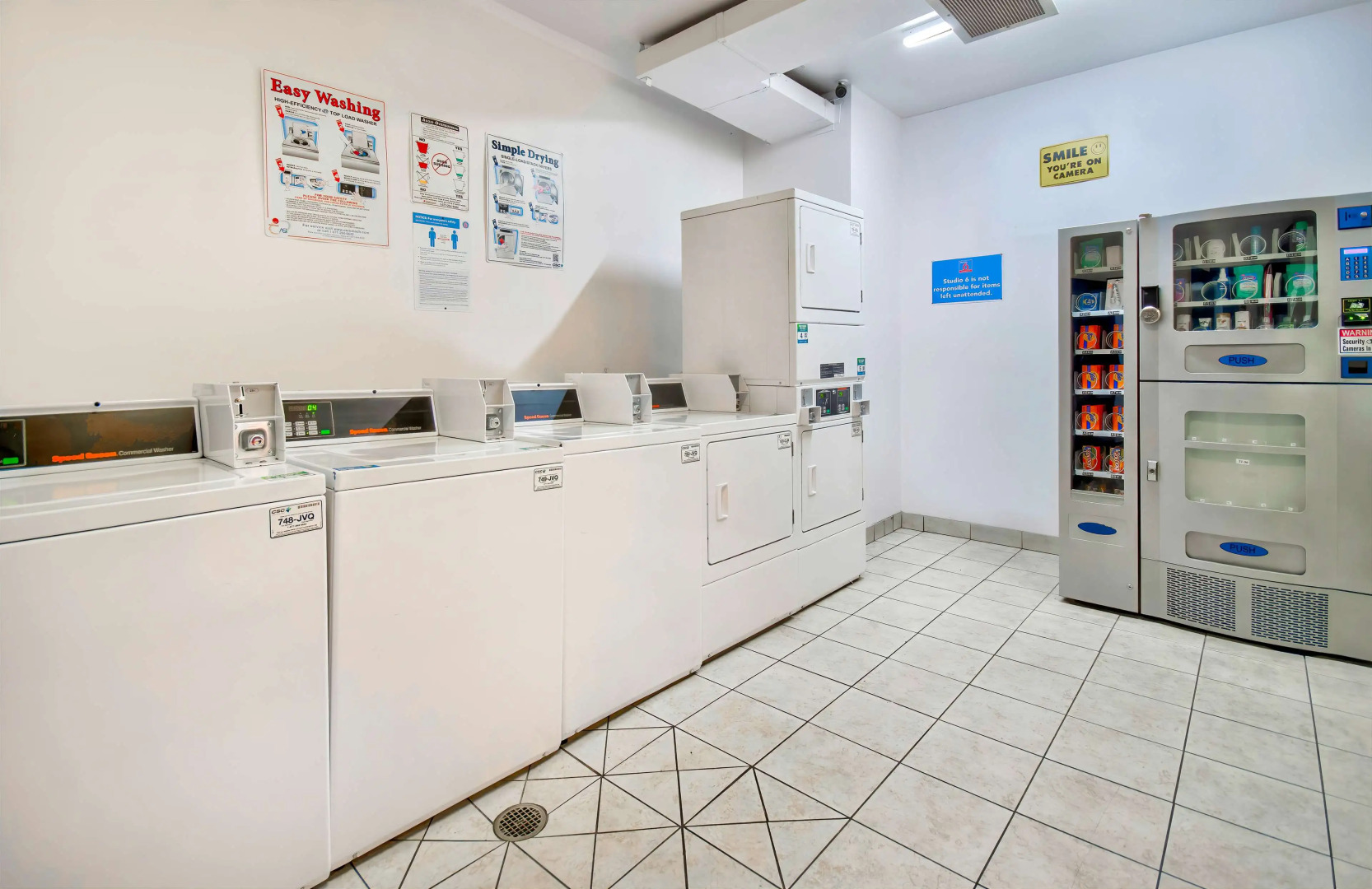 Studio 6 Bakersfield, CA