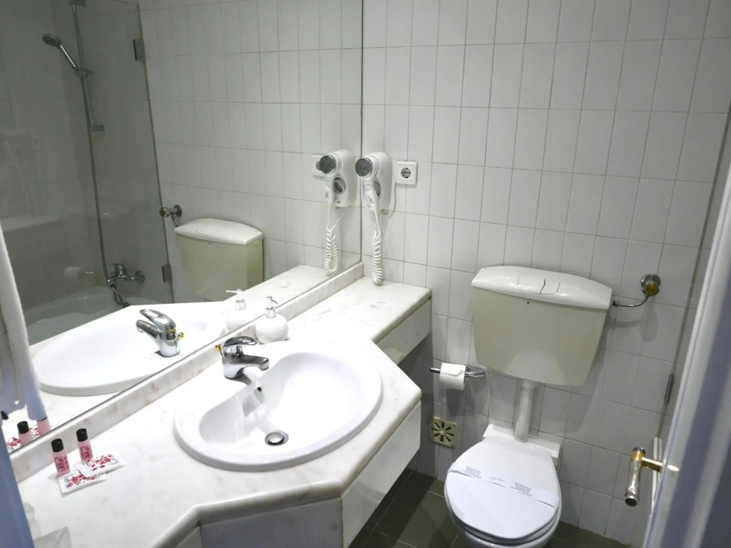 Lisboa Central Park Hotel Suites & Studios