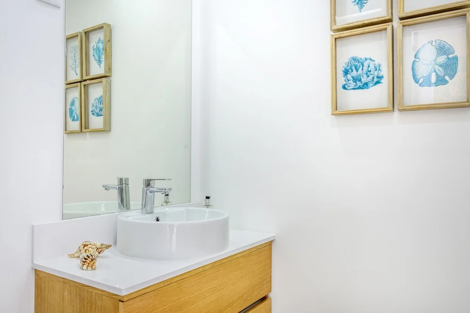 Paço de Arcos Suite & Beach Apartment