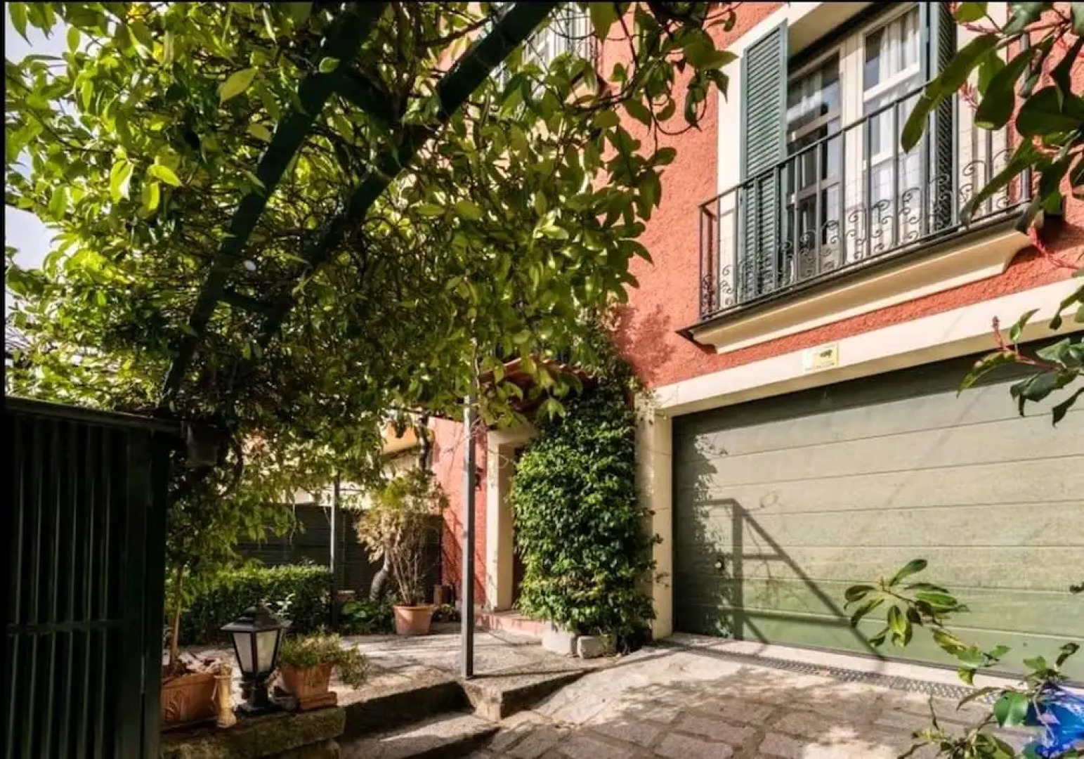 House With 2 Bedrooms in San Lorenzo de El Escorial, With Wonderful Mountain View, Enclosed Garden and Wifi Near the Slopes