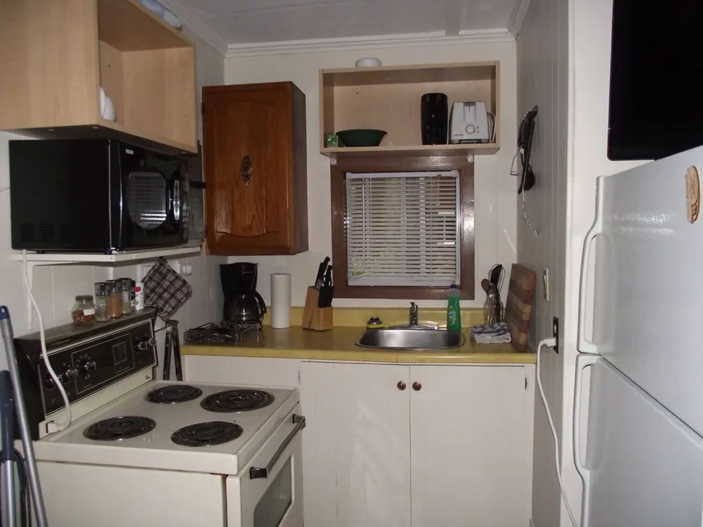 Cedars of Lake Eugenia - Cottage Resort