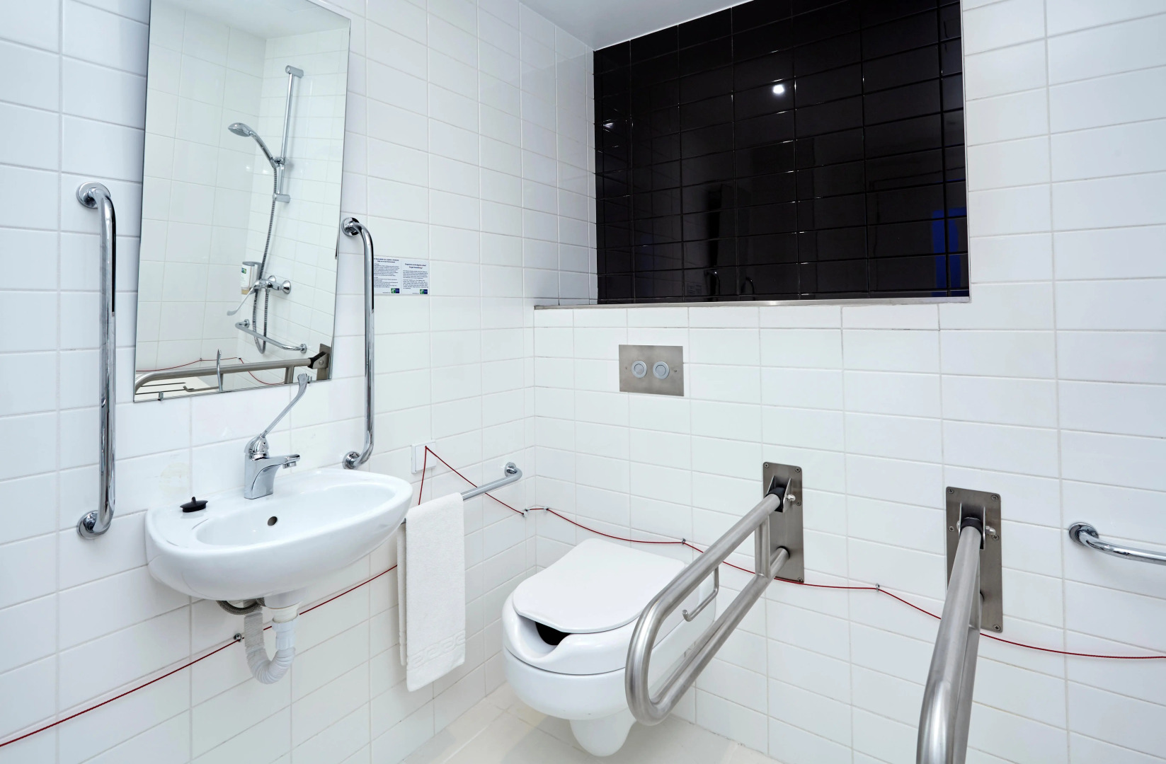 Holiday Inn Express Lisbon - Alfragide by IHG