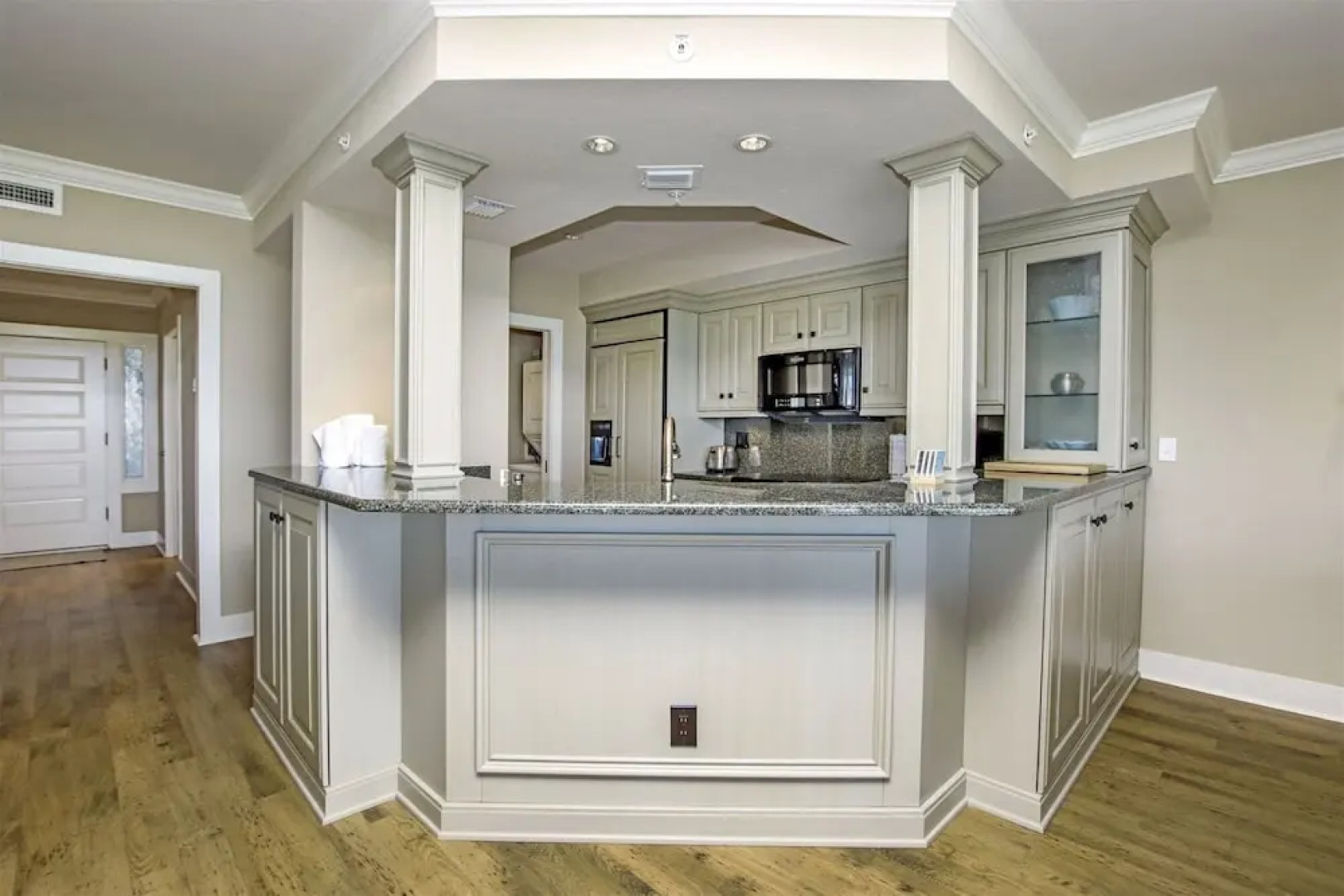 South Seas Lands End 1637