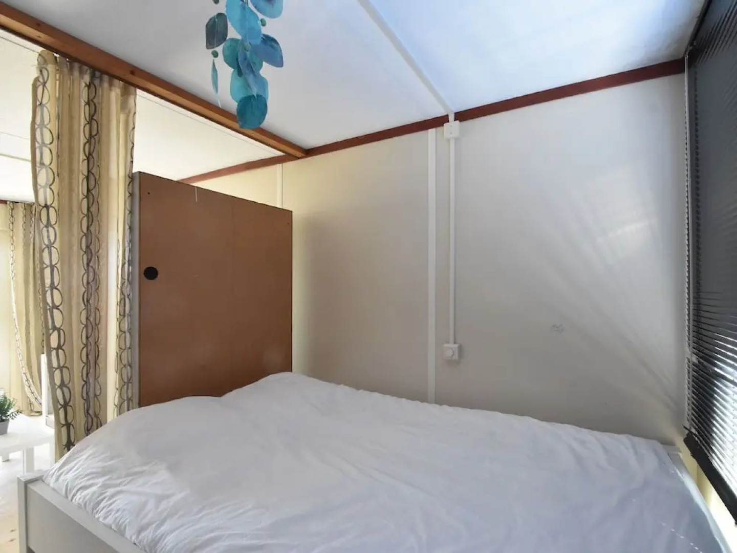 Modern Holiday Home Near Castricum aan Zee on Beach