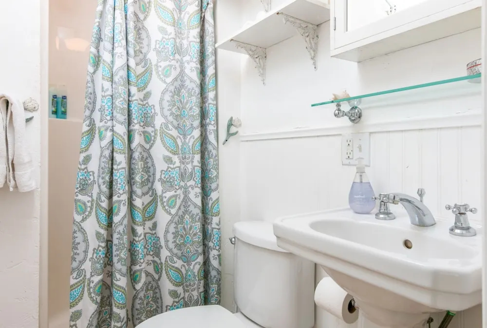 1395 Virginia Road Cottage Unit B Studio Bedroom 1 Bathroom Cottage