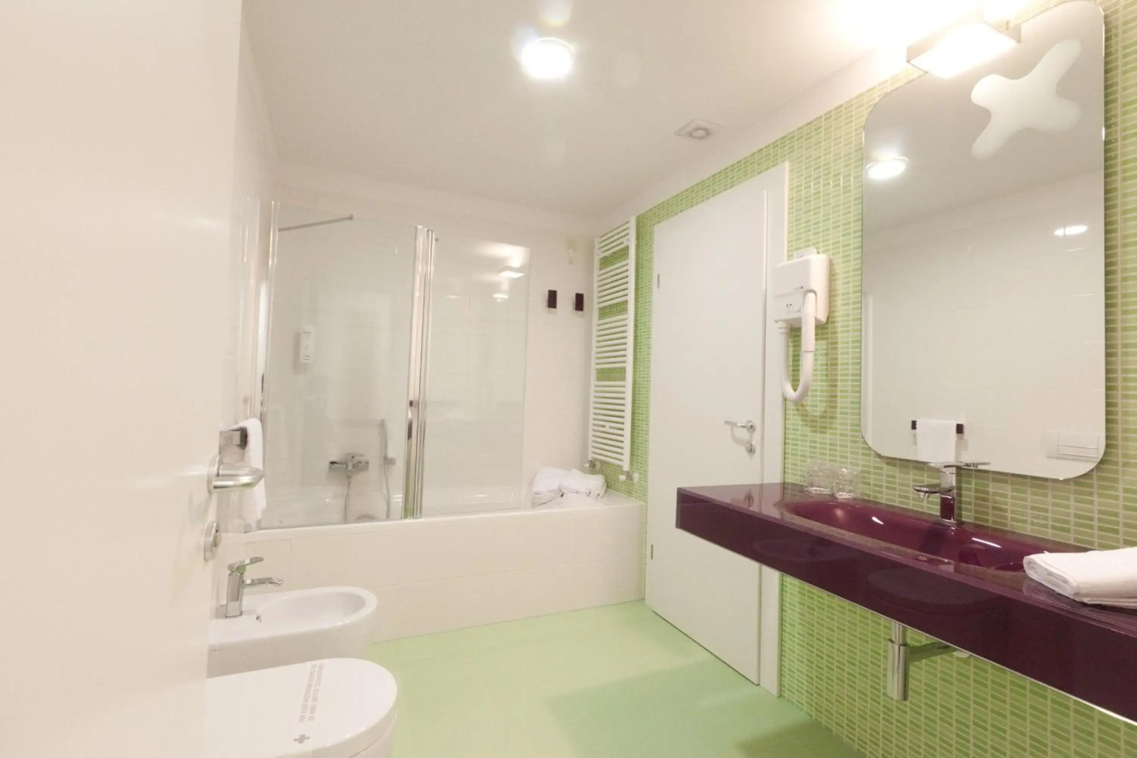 Hotel & Restaurant Velanera