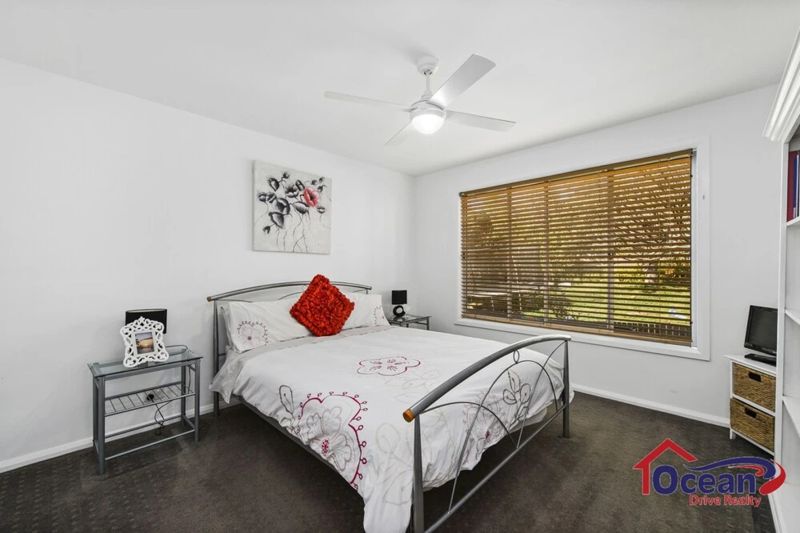 Sunny-Daze - Bonny Hills