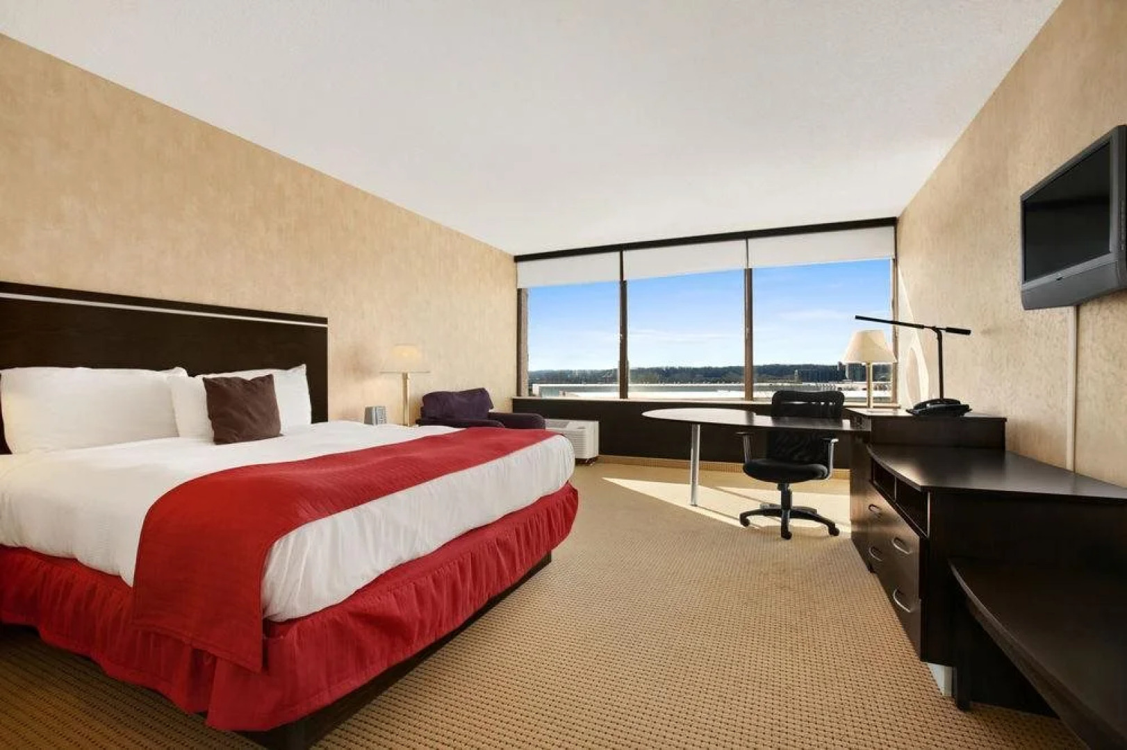 堪萨斯城豪生广场会议中心酒店(Howard Johnson Plaza Kansas City Hotel & Conference Center)