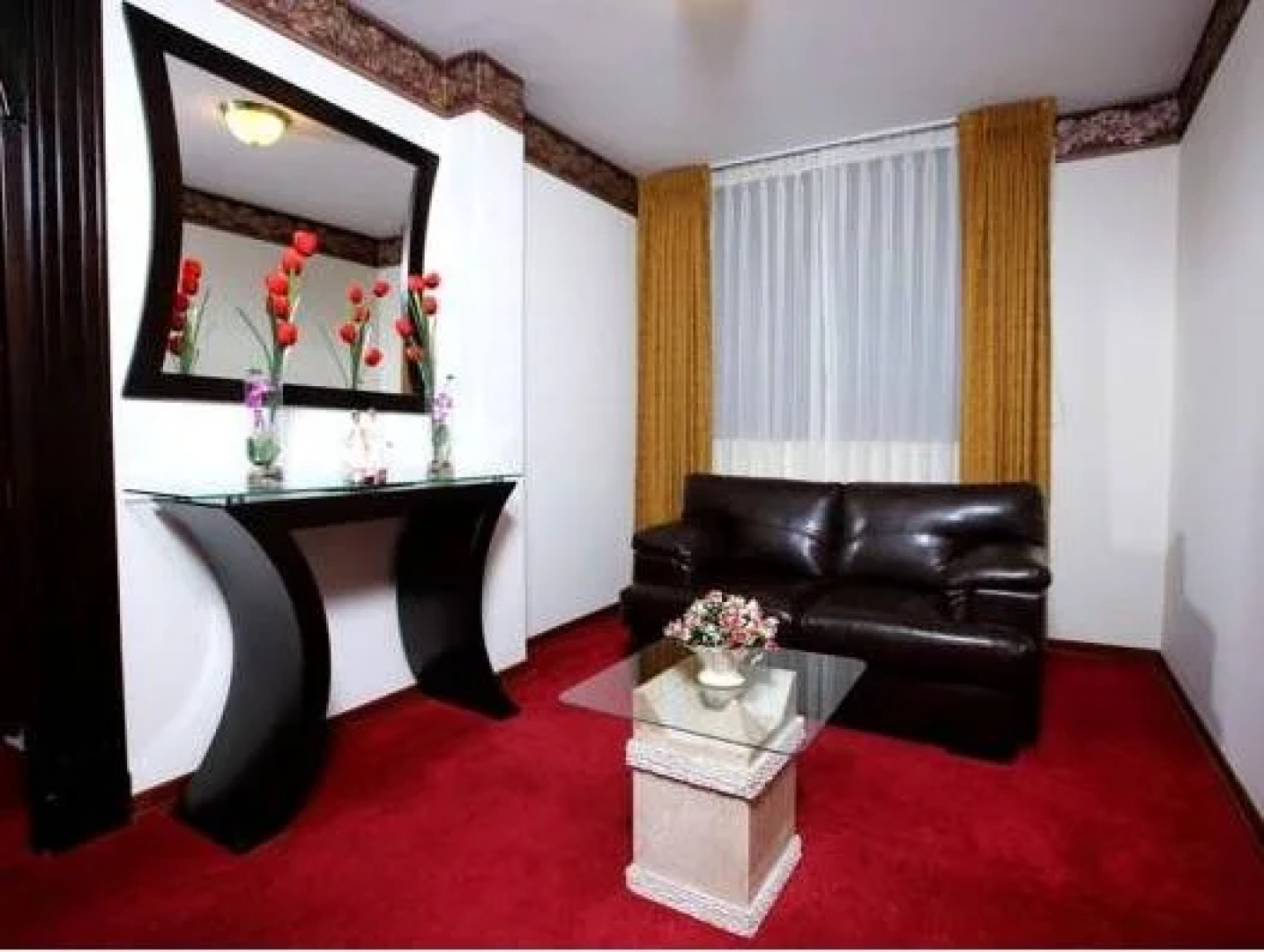 The Rokes Plaza Hotel