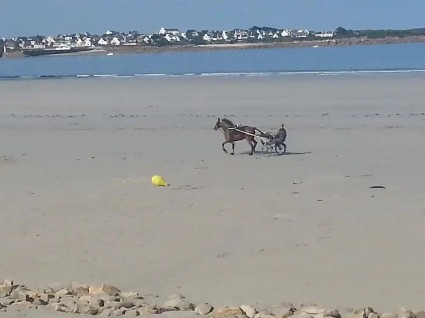 Cozy Holiday Home in Santec With Private Garden